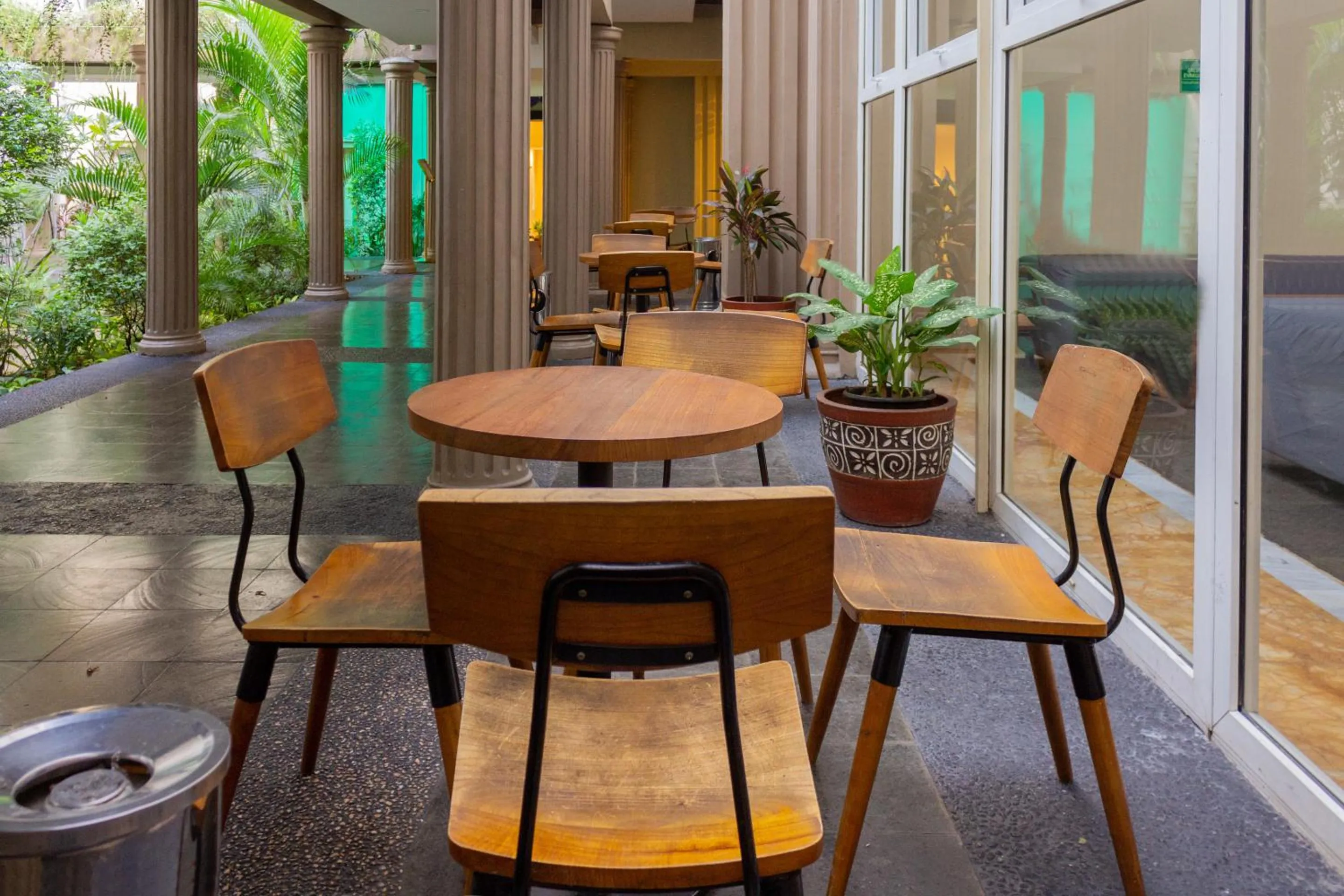 Area and facilities, Seating Area in Collection O 6 Grand Palace Kemayoran