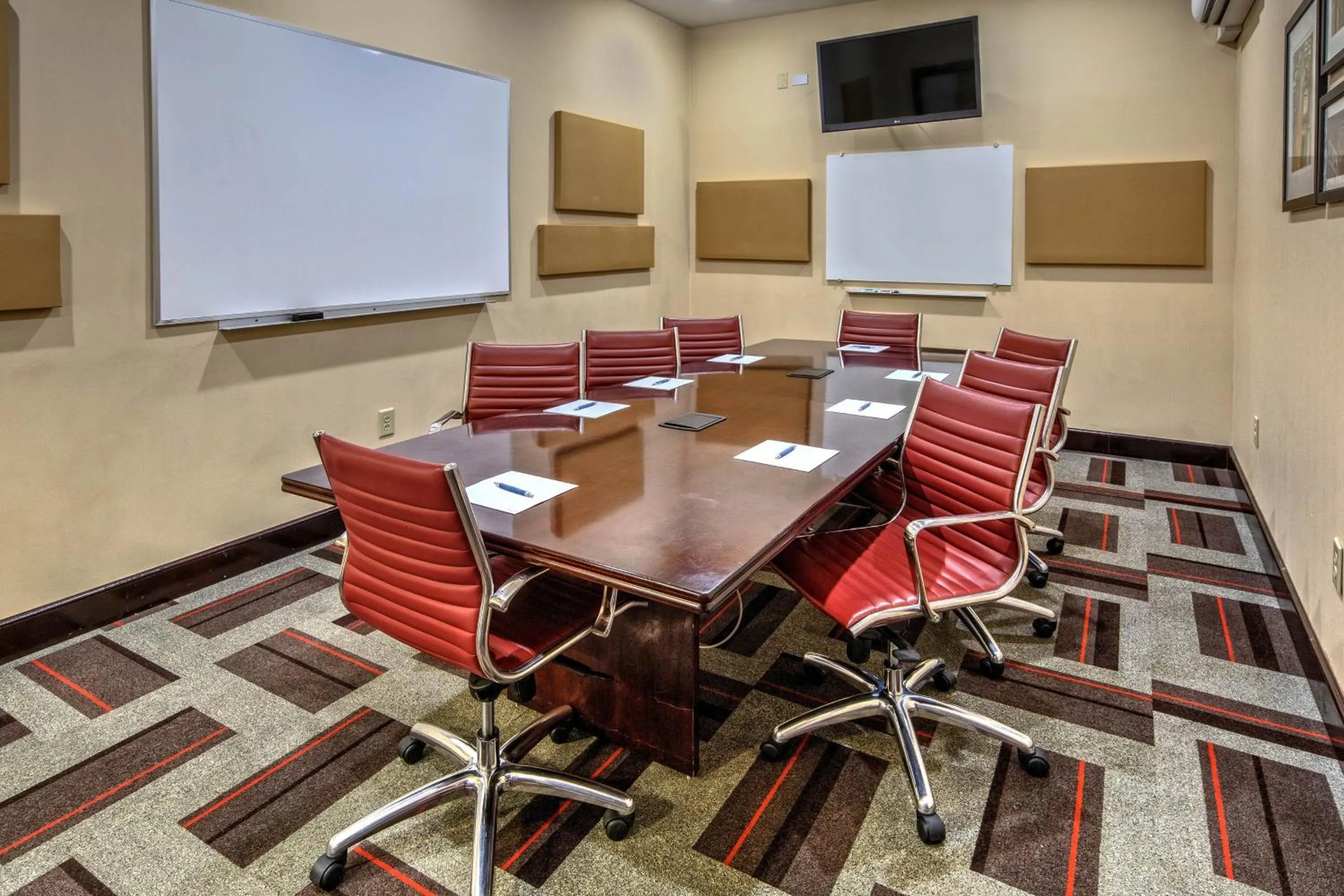 Meeting/conference room in Four Points by Sheraton Memphis Southwind