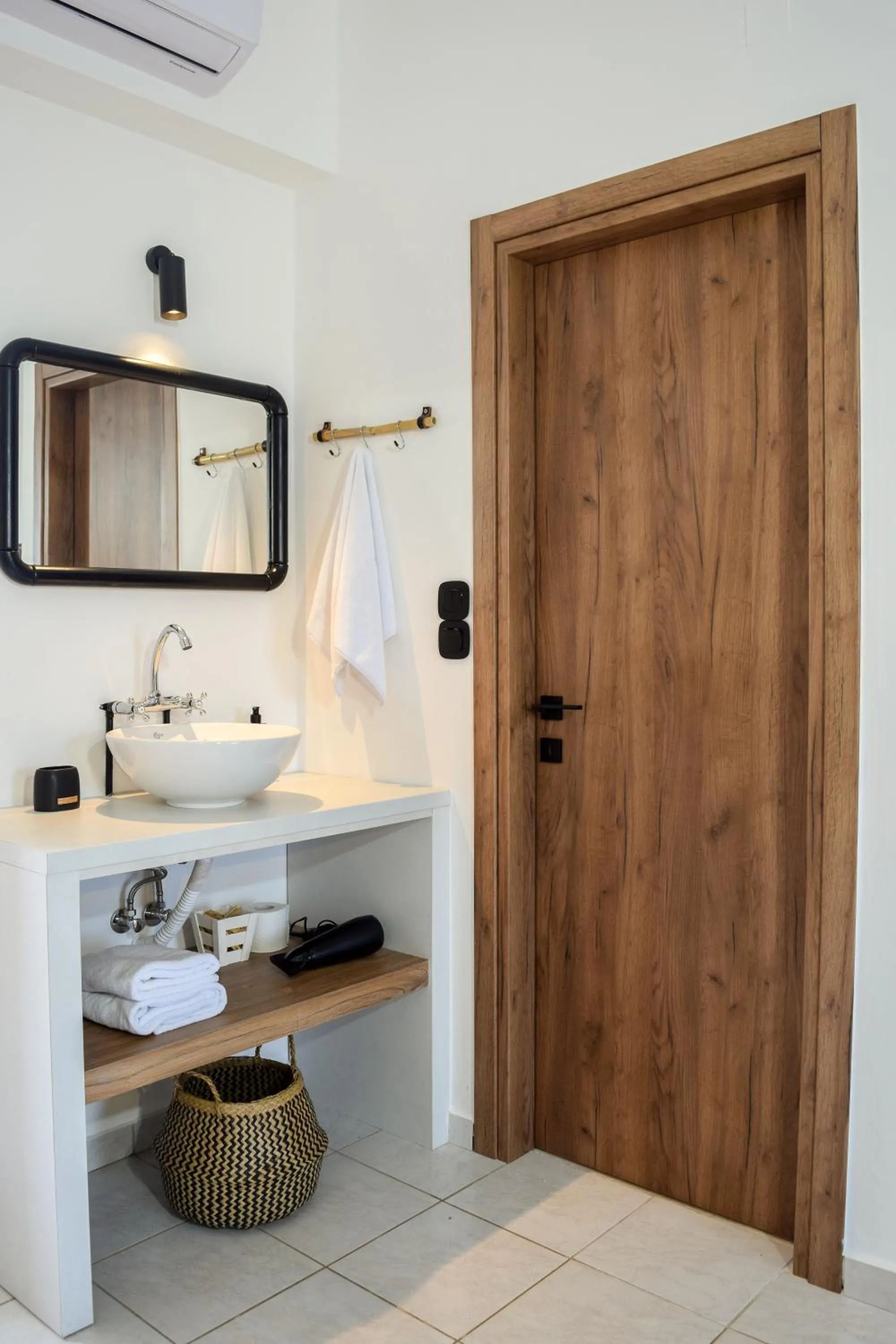 Bathroom in Kanso Rooms