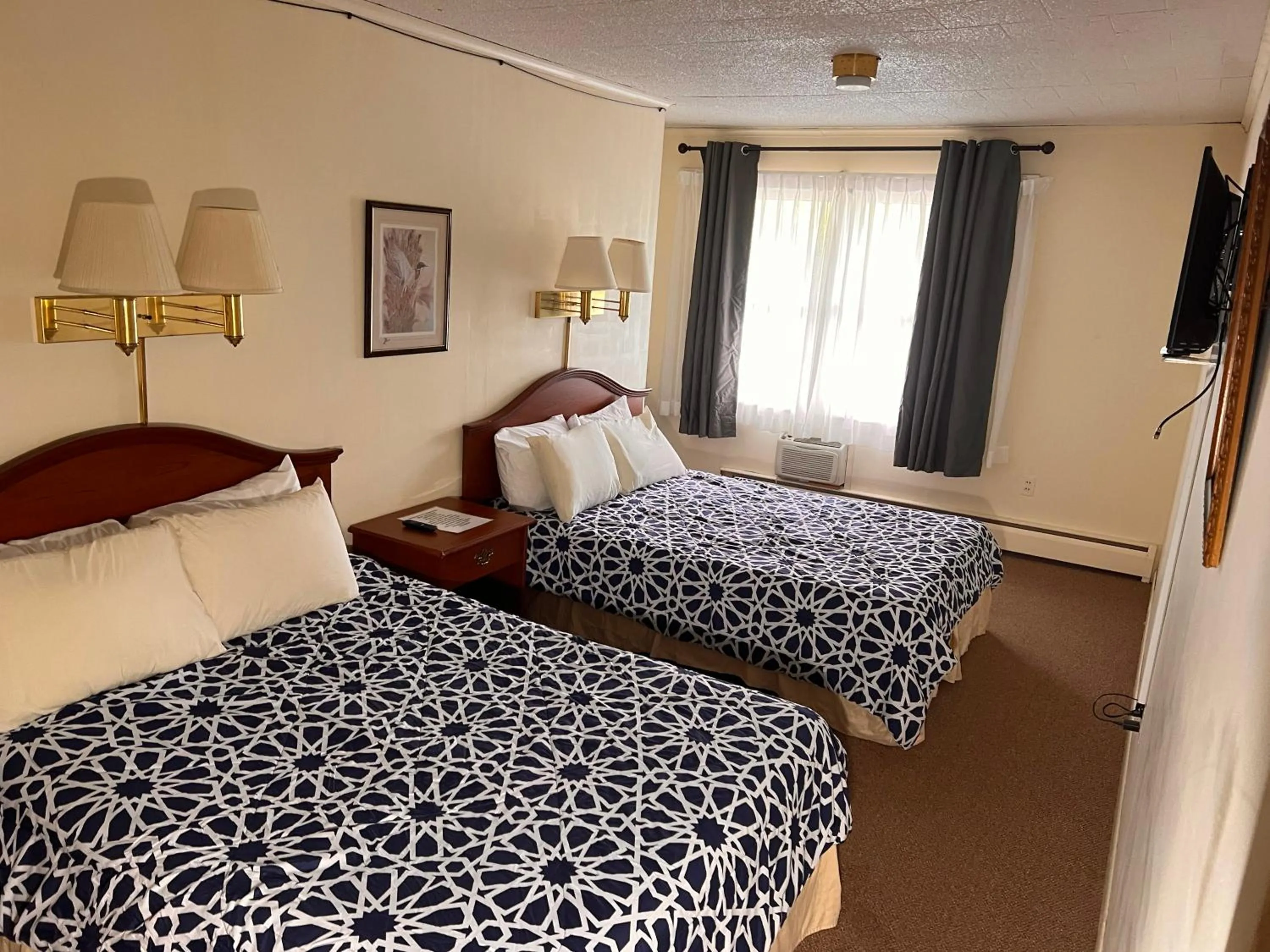Bedroom in Ledge Rock at Whiteface