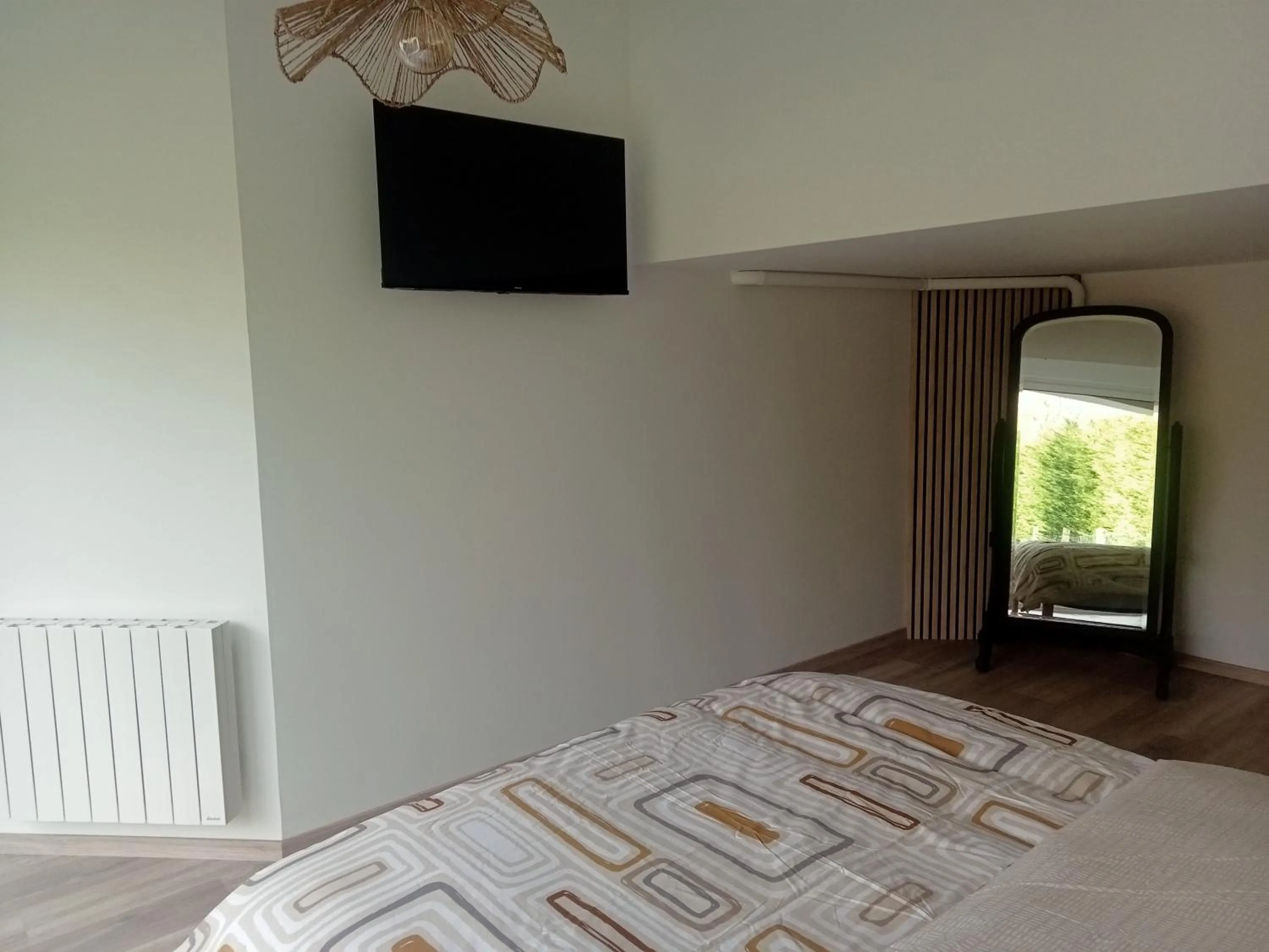 Bed in L'eden naturiste spas