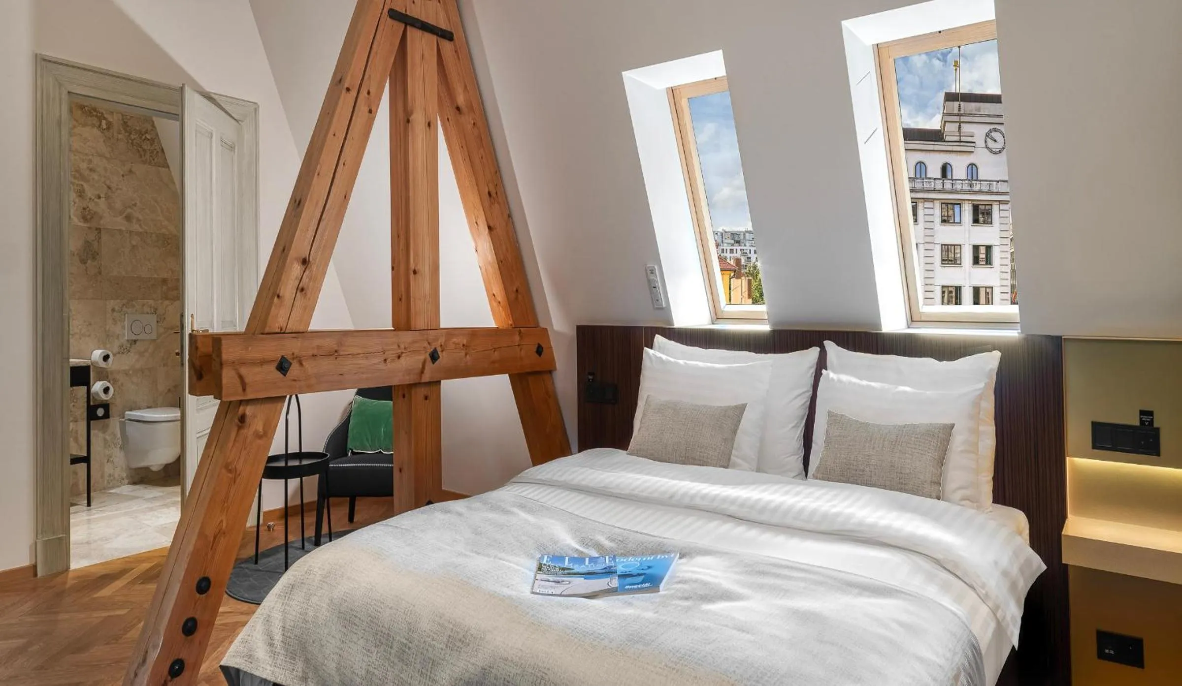 Bed in Mottl House by Adrez