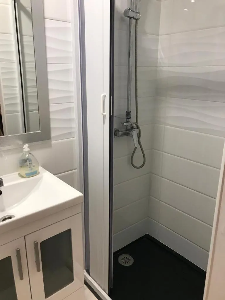 Shower in ViNALUX