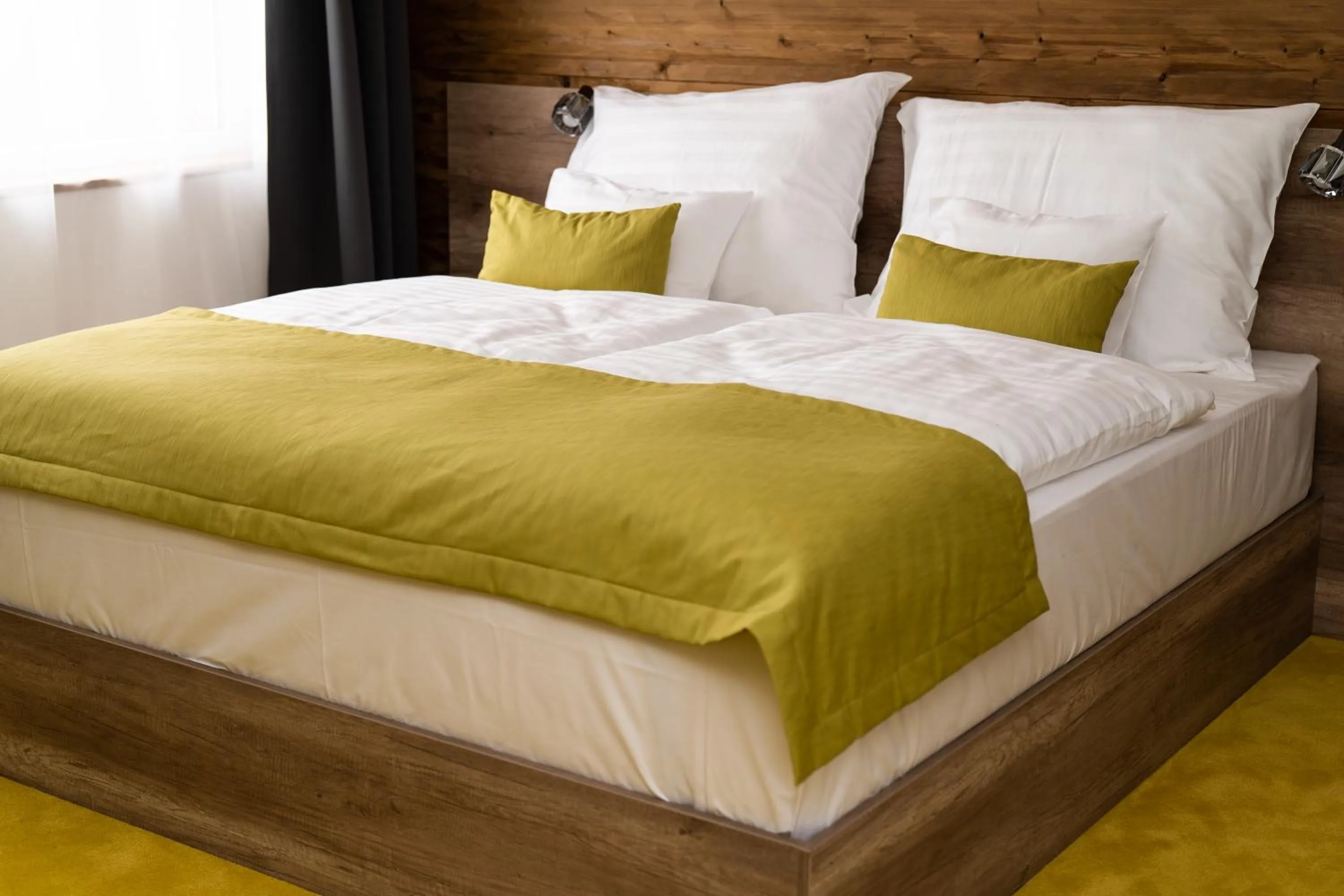 Bed in Hotel Kristály Konferencia & Wellness