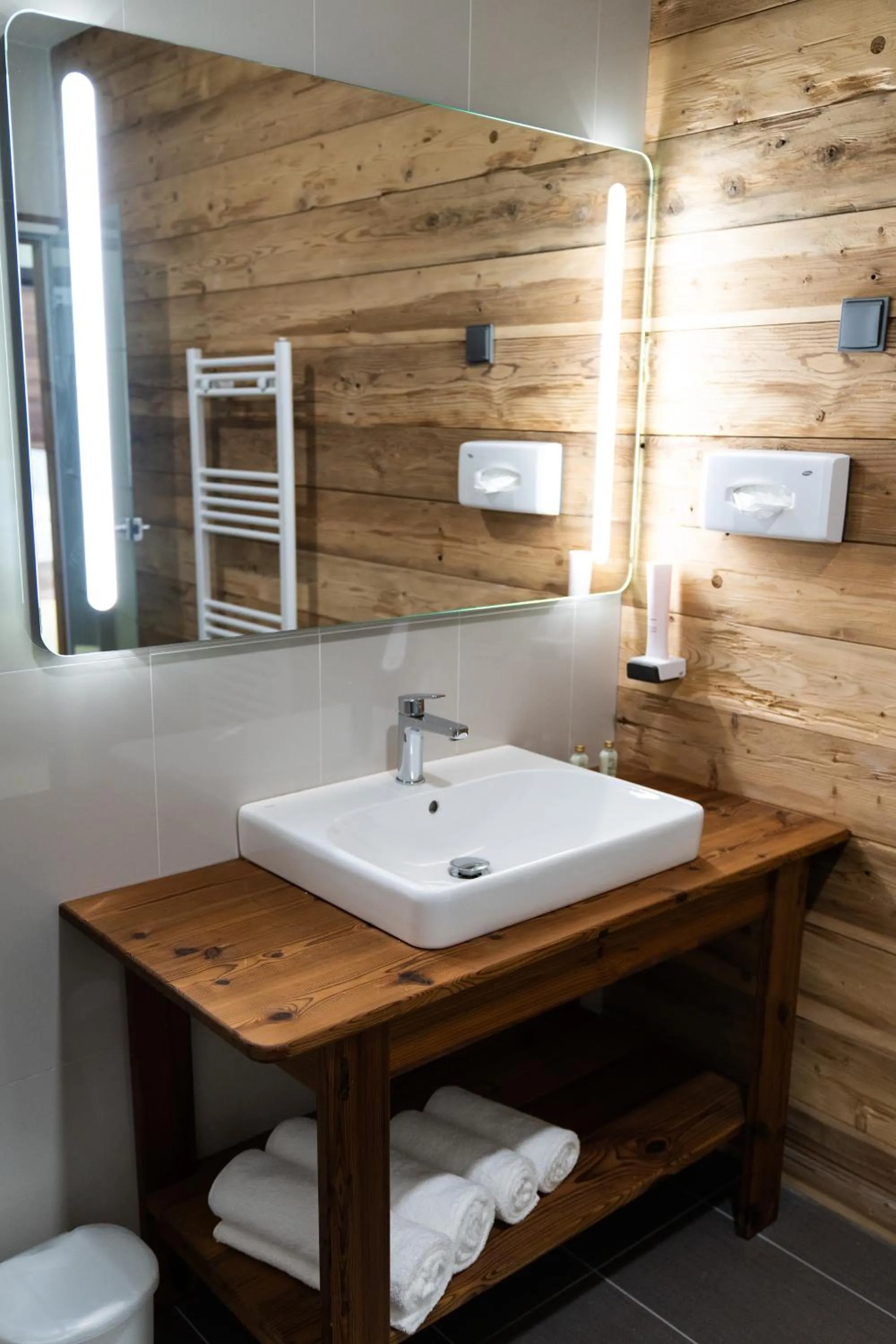 Bathroom in Hotel Kristály Konferencia & Wellness