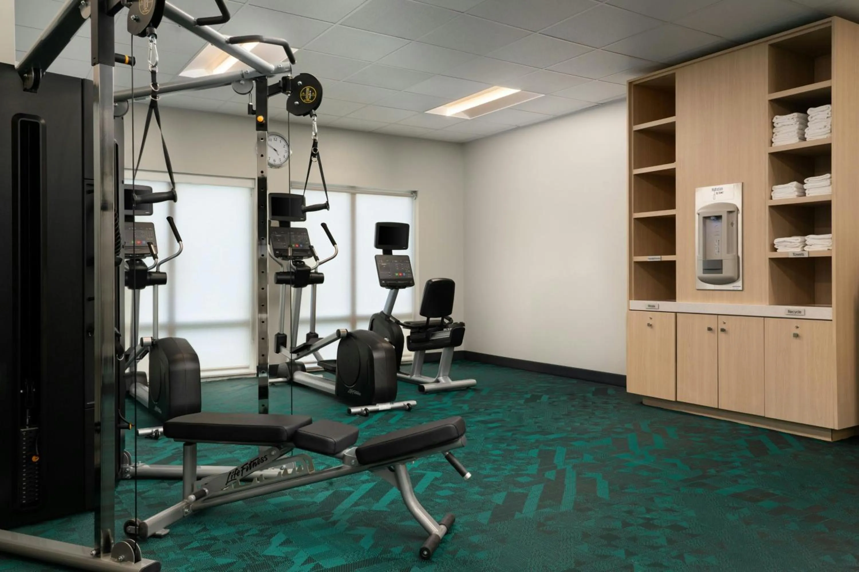 Fitness centre/facilities in TownePlace Suites by Marriott Allentown West