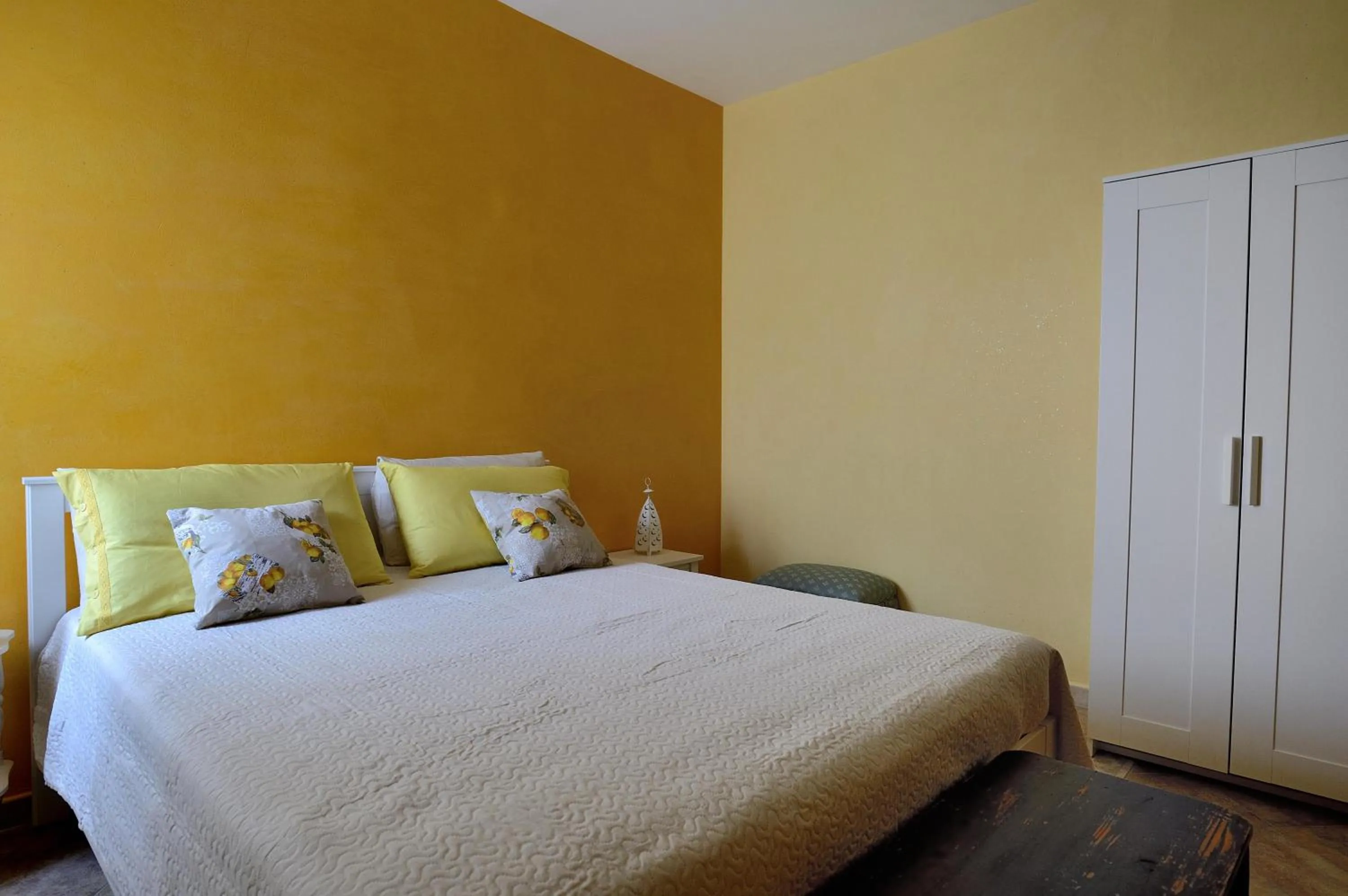 Bed in LUMIE DI SICILIA