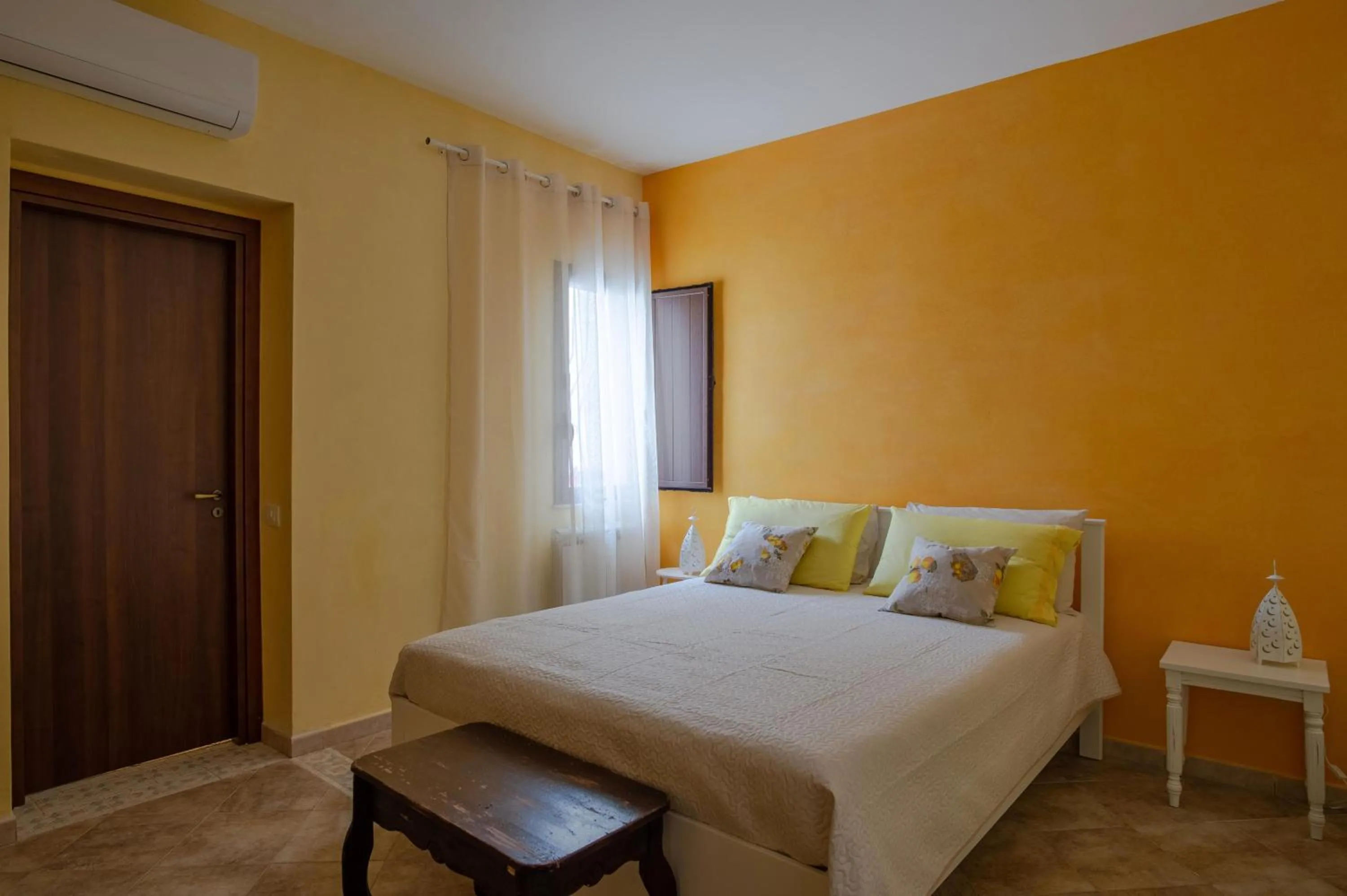 Bed in LUMIE DI SICILIA