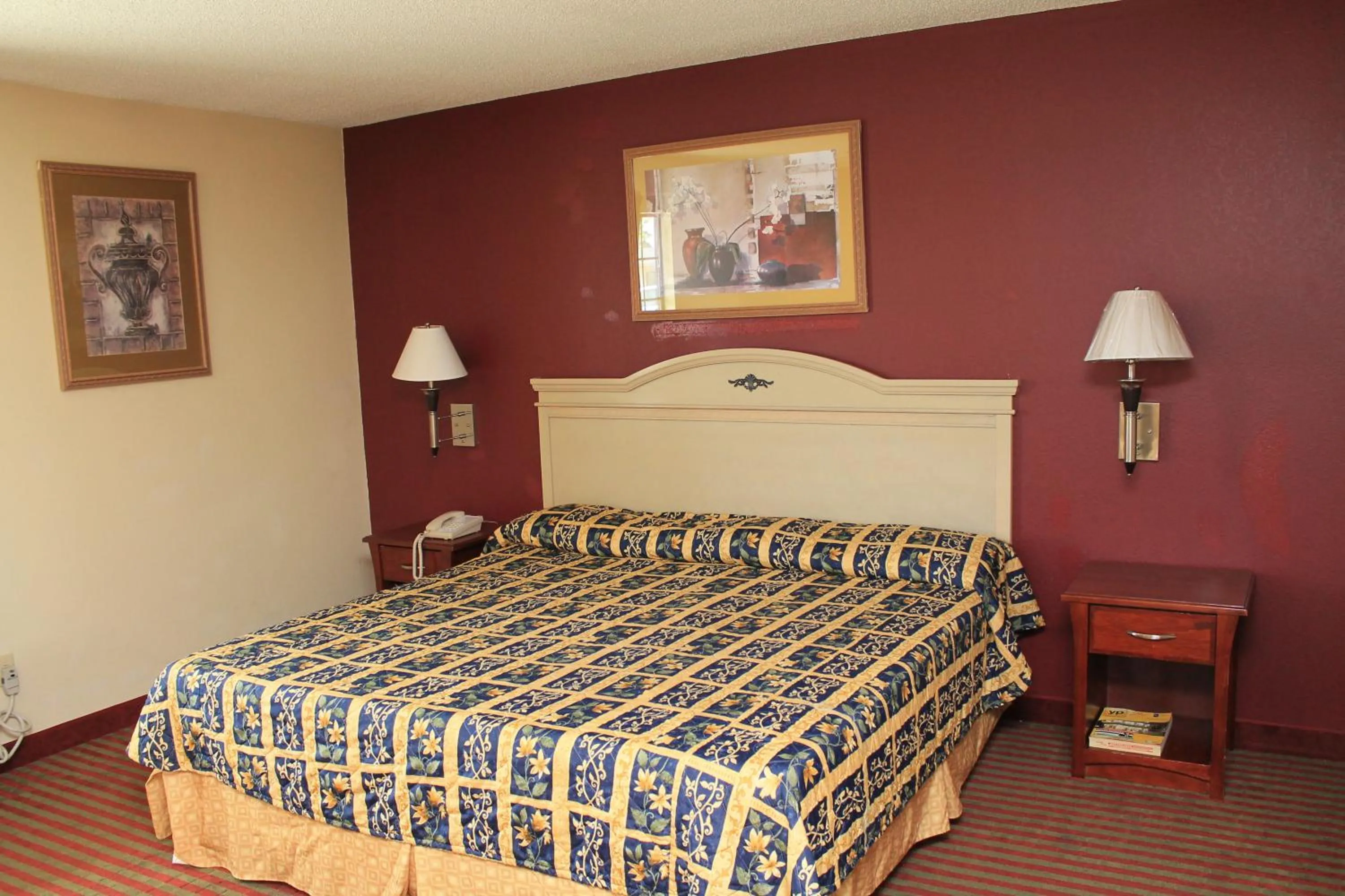 Bedroom in Best Way Inn and Suites - New Orleans