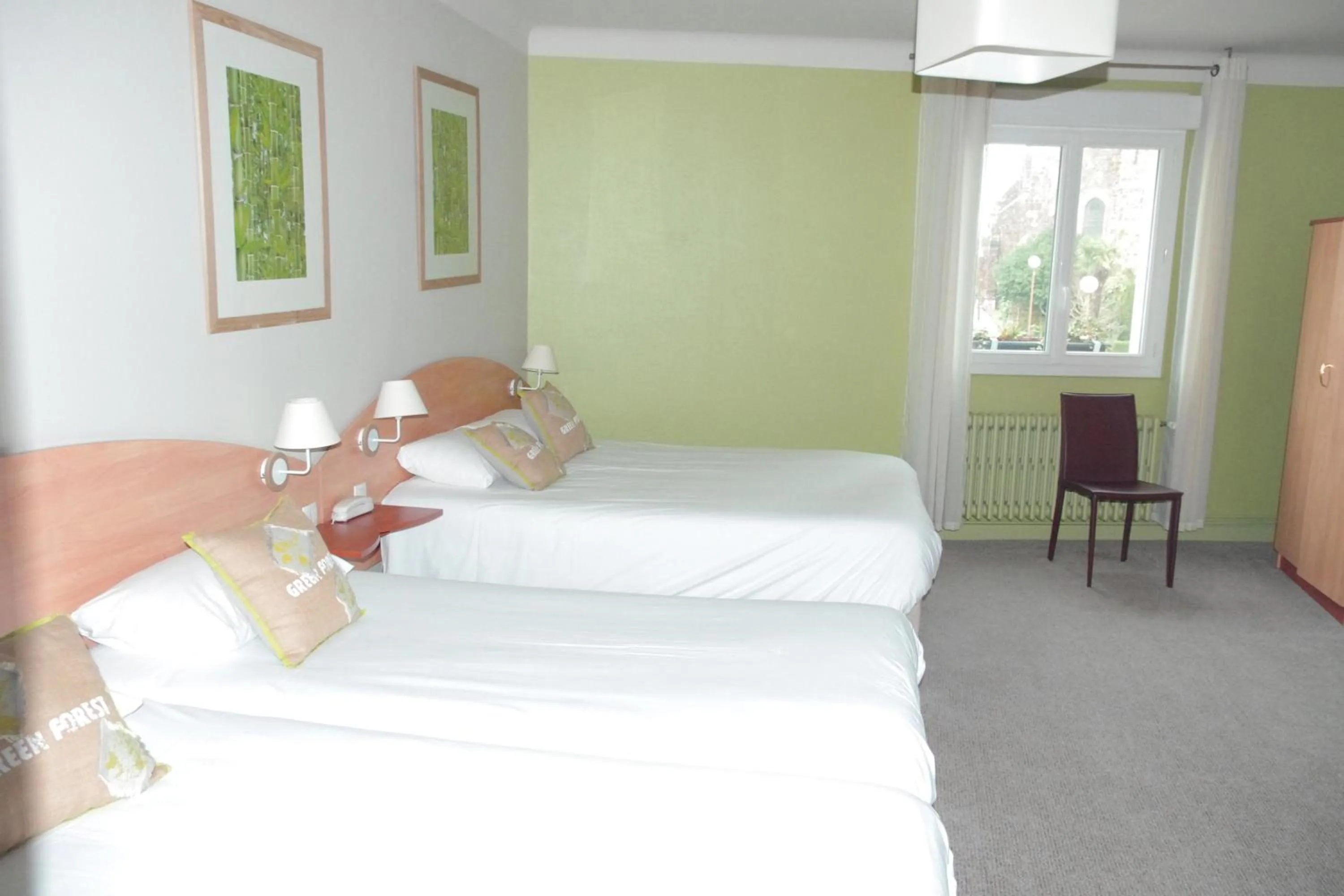 Bed in Hotel le Broceliande - Sure Hotel Collection by Best Western