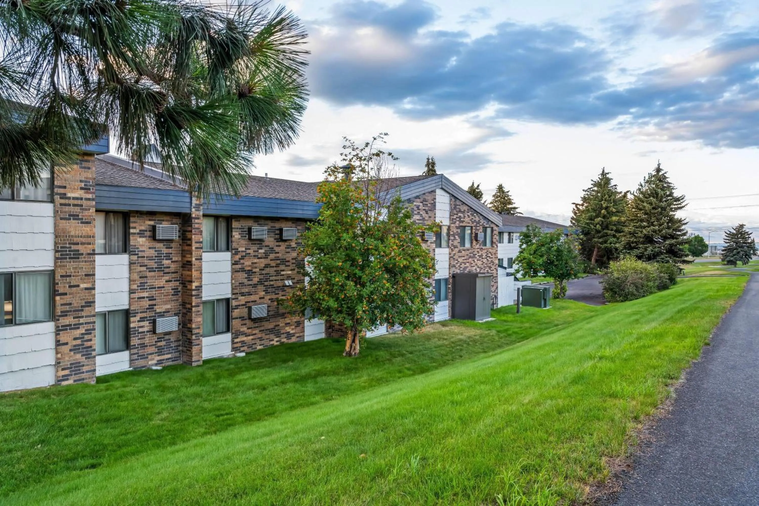 Property building in Days Inn by Wyndham Helena