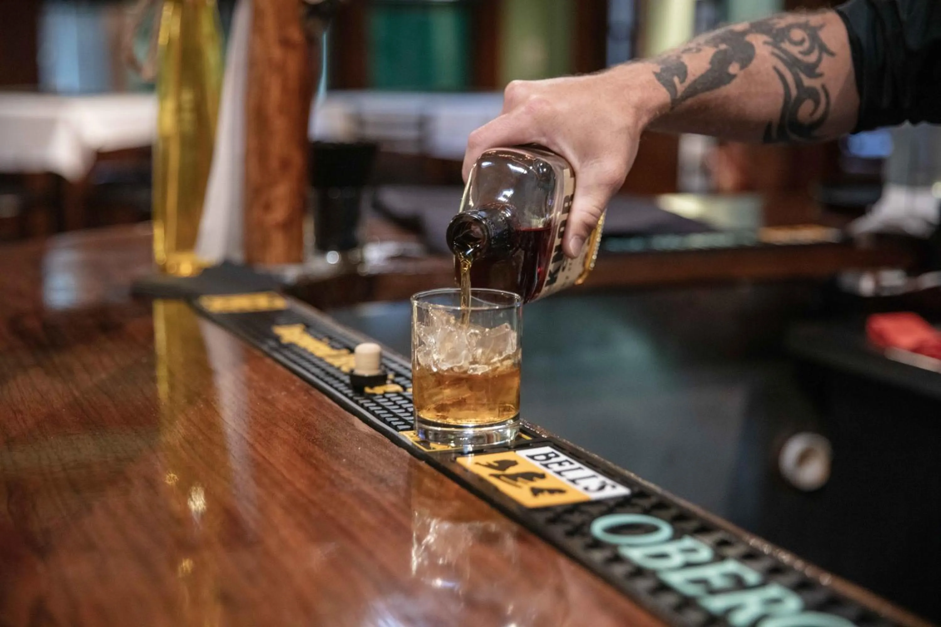 Lounge or bar in Gordon Beach Inn