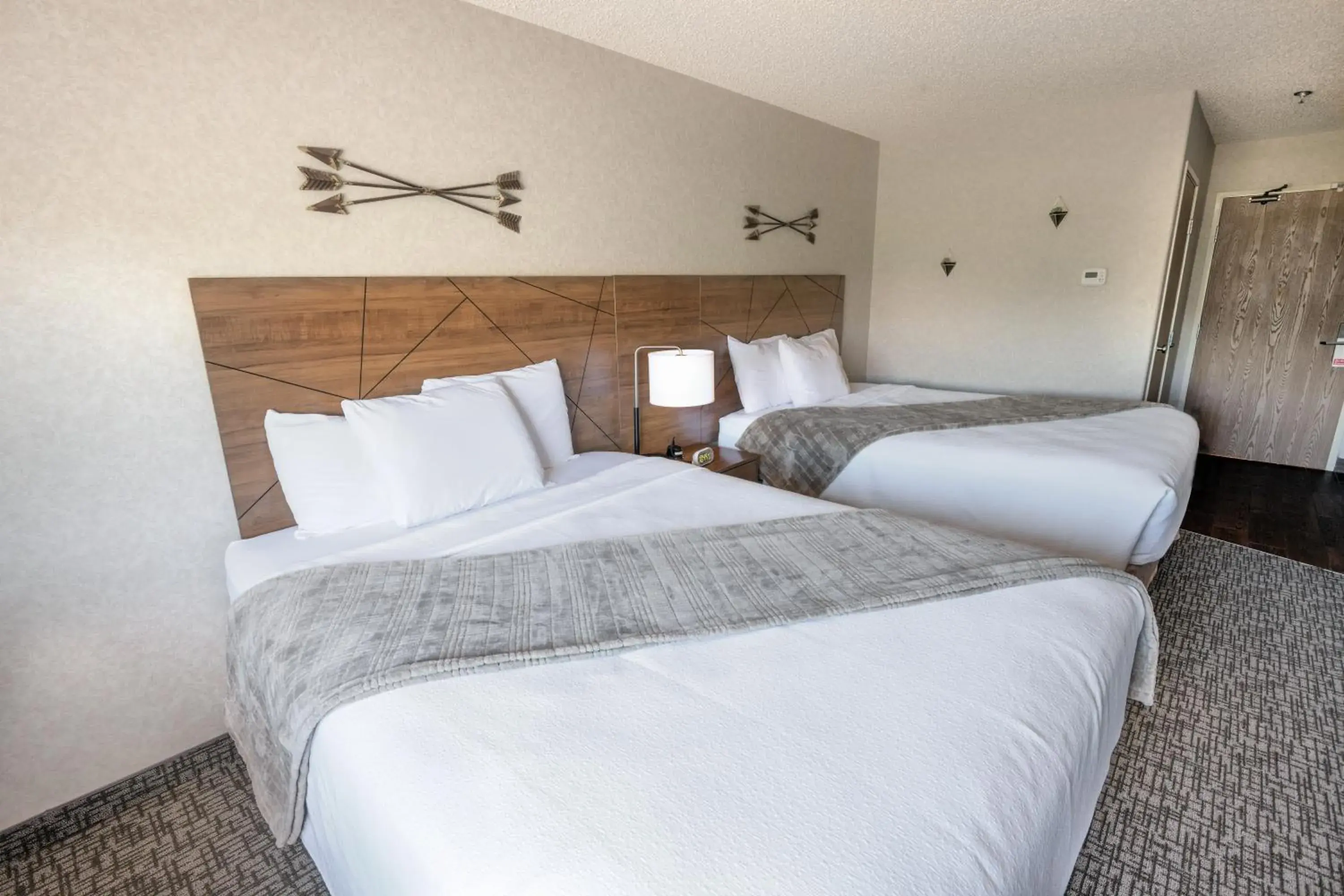 Queen Room with Two Queen Beds in Red Sands Hotel Queen Room with Two Queen Beds in Red Sands Hotel