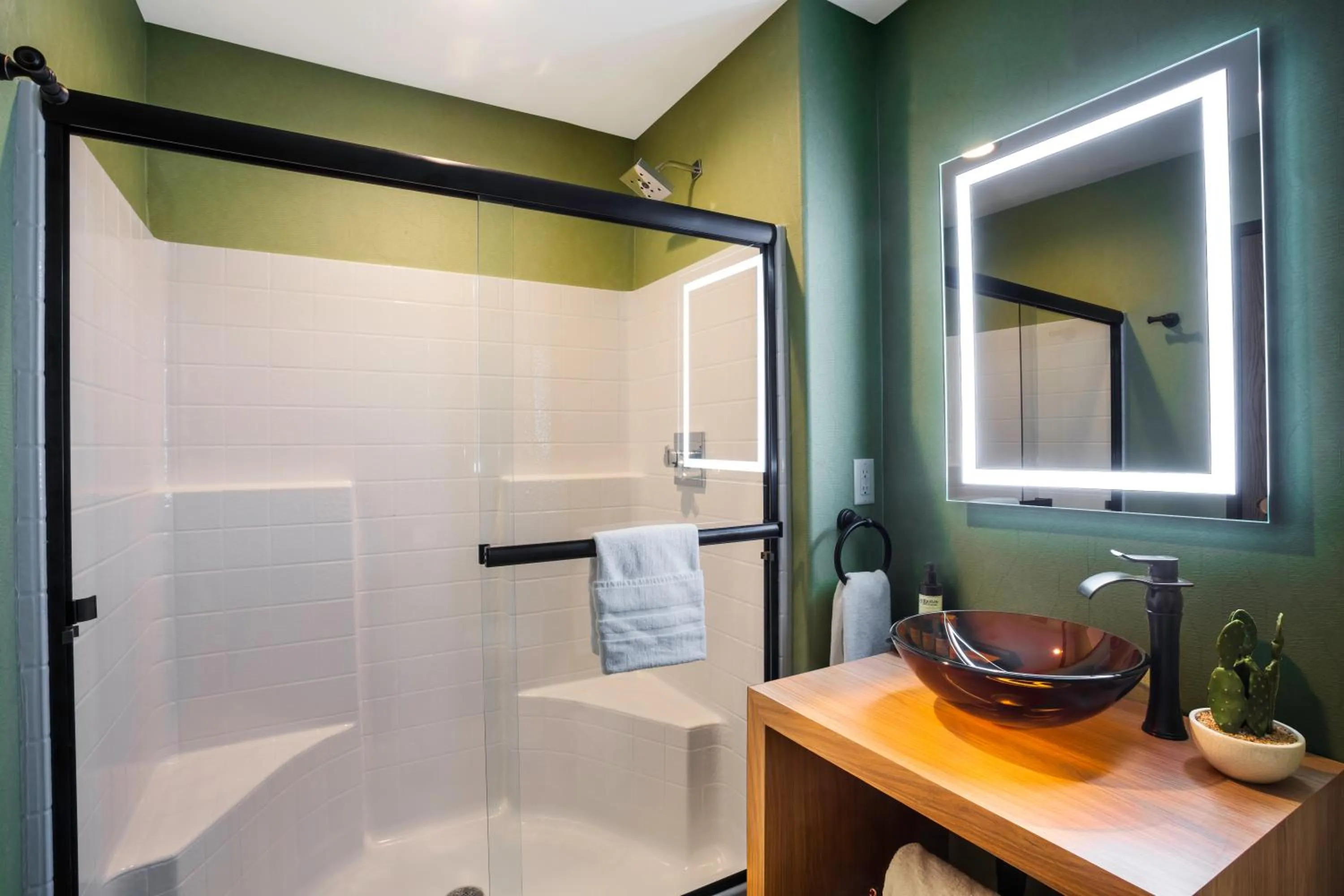 Bathroom in Red Sands Hotel