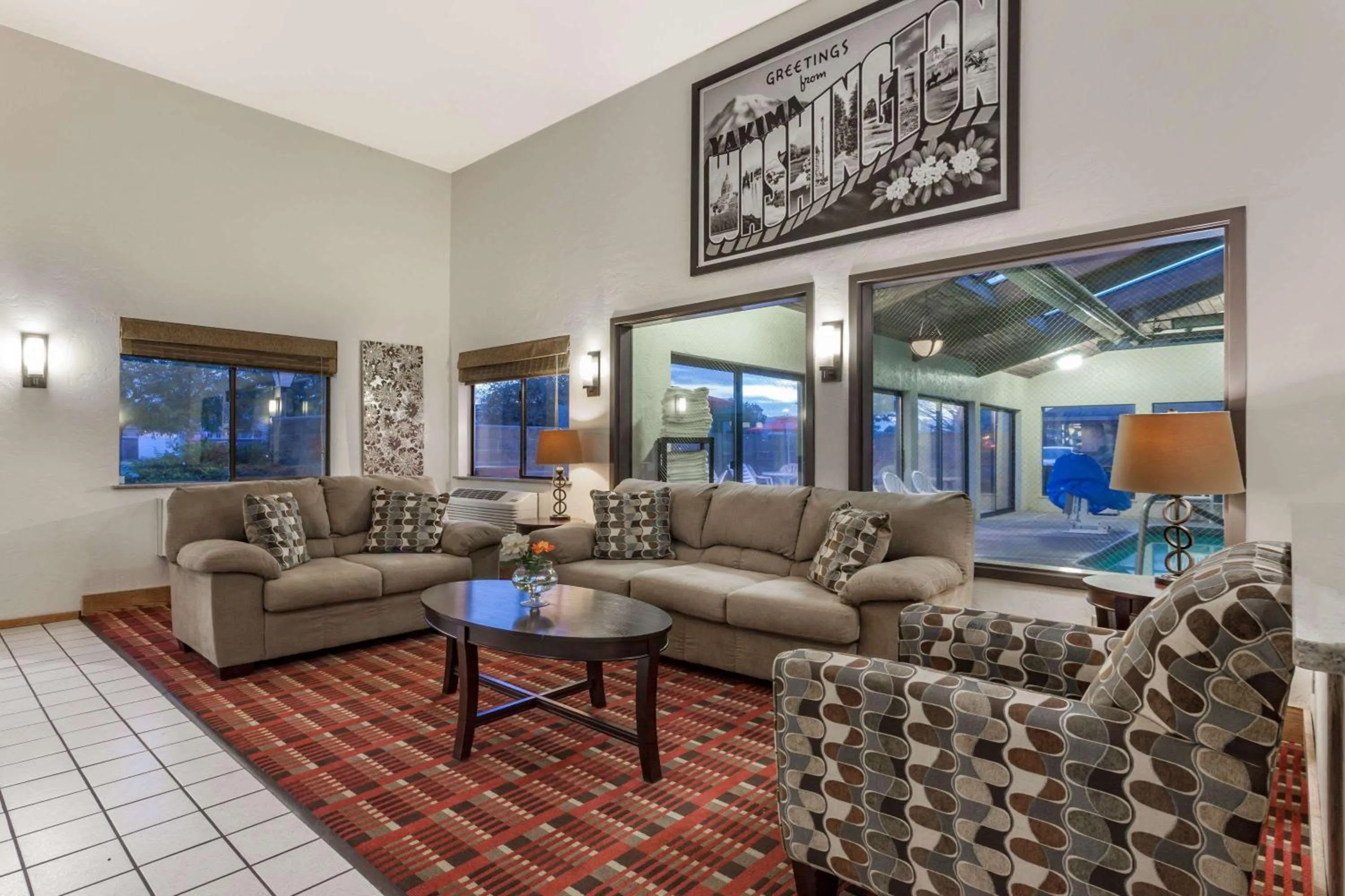 Lobby or reception in Super 8 by Wyndham Union Gap Yakima Area