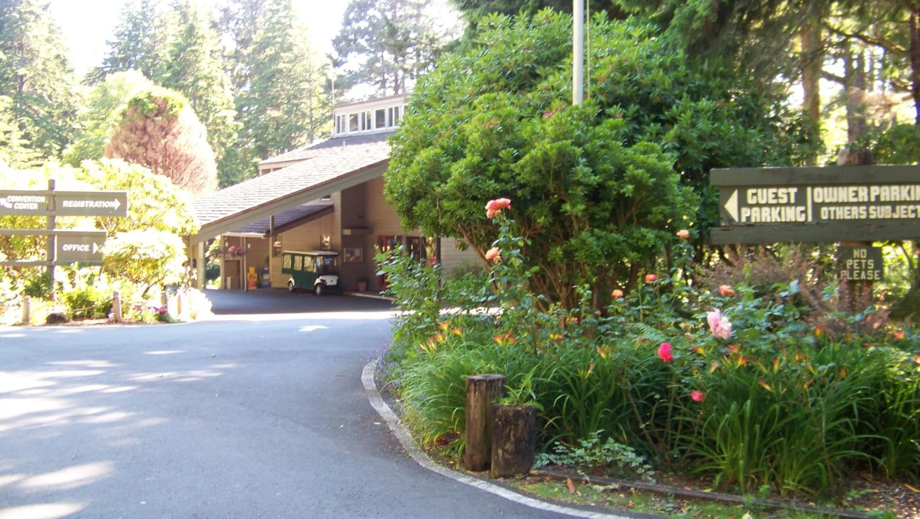 Property building in Inn at Otter Crest