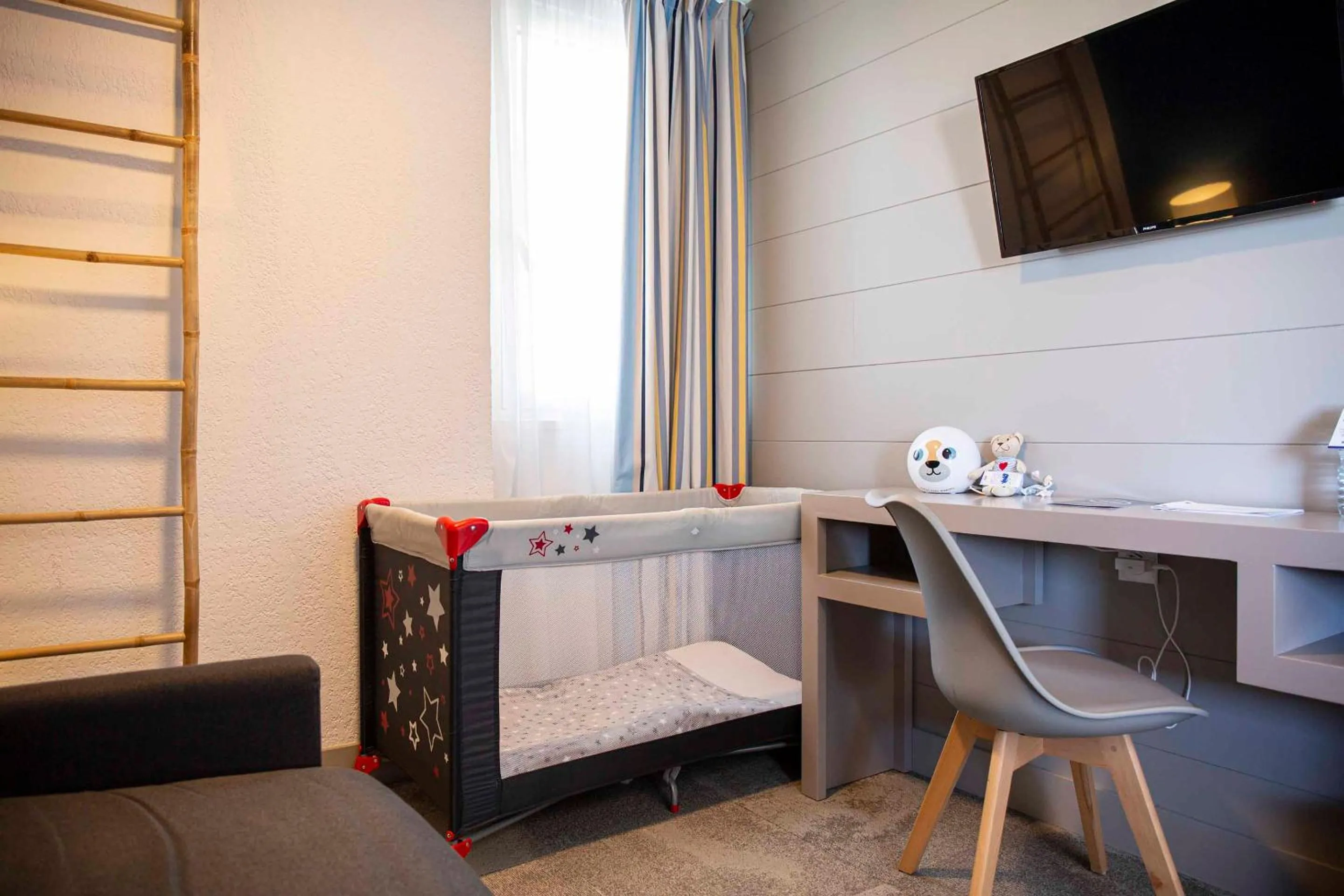 Photo of the whole room, Bed in Hotel Port Marine