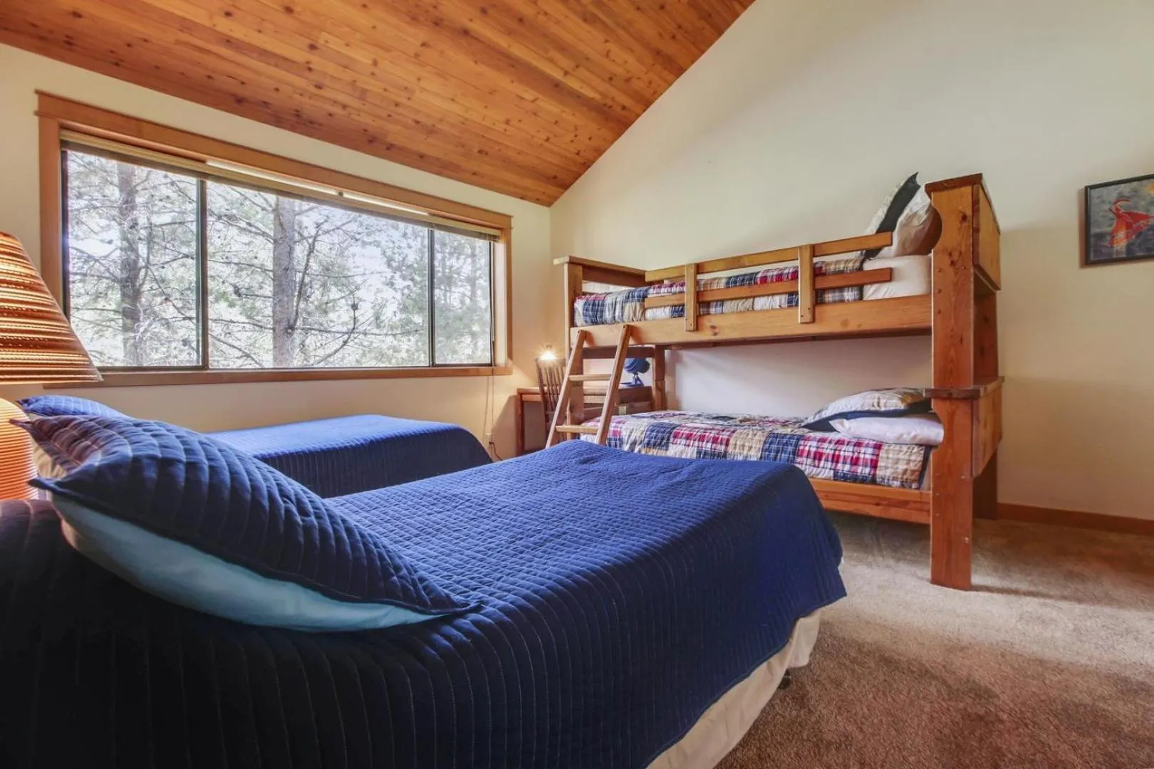 Bed in Redcedar 17