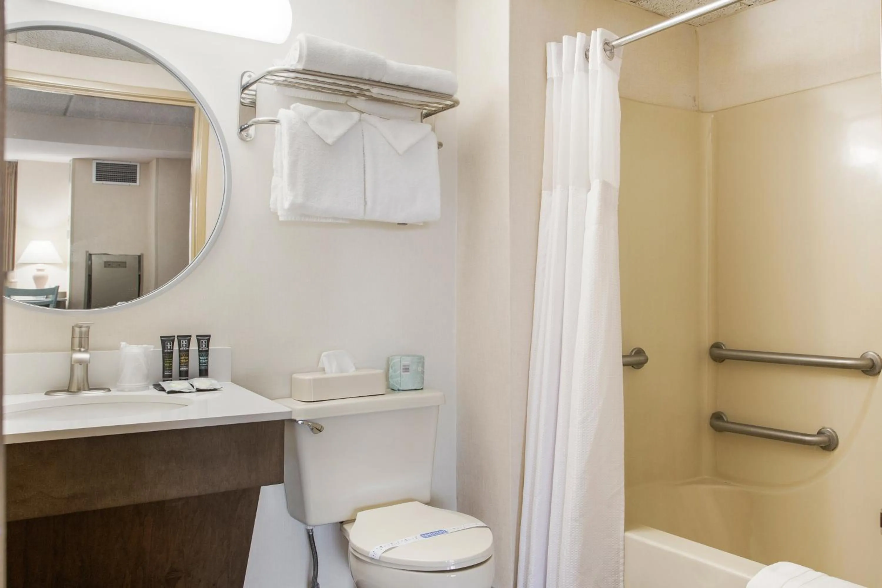 Bathroom in Americana Hotel Boardwalk