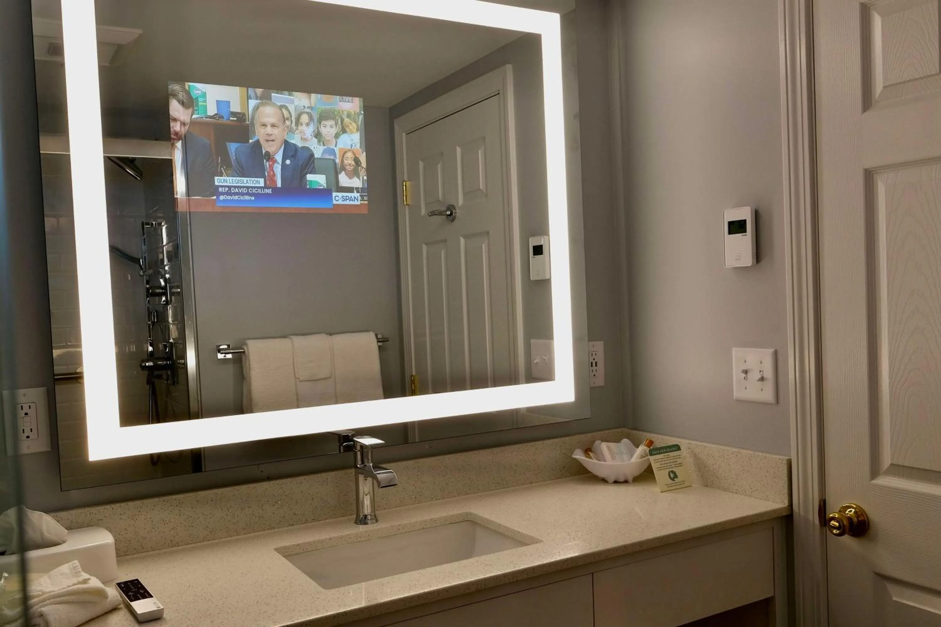 Bathroom in Norseman Resort on the Beach