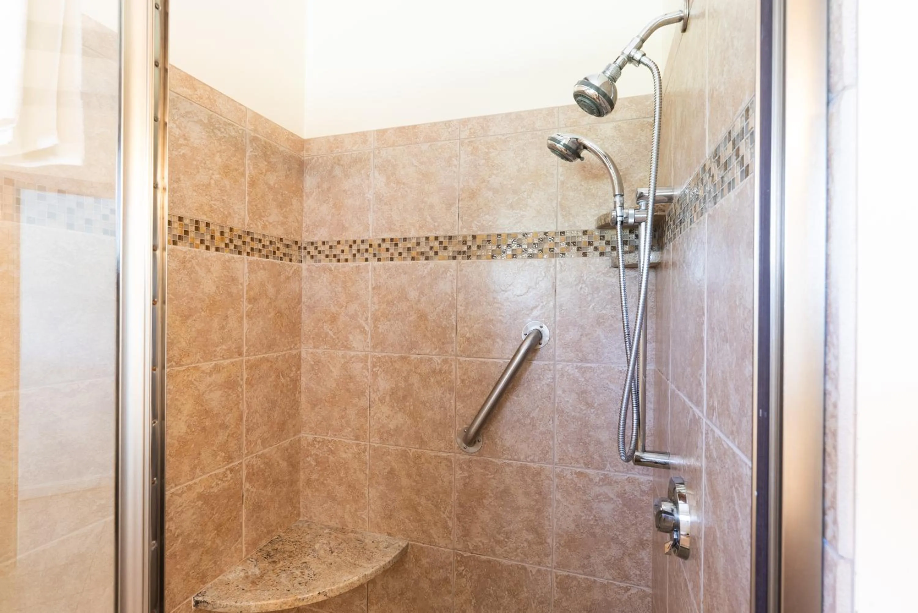 Shower in Norseman Resort on the Beach