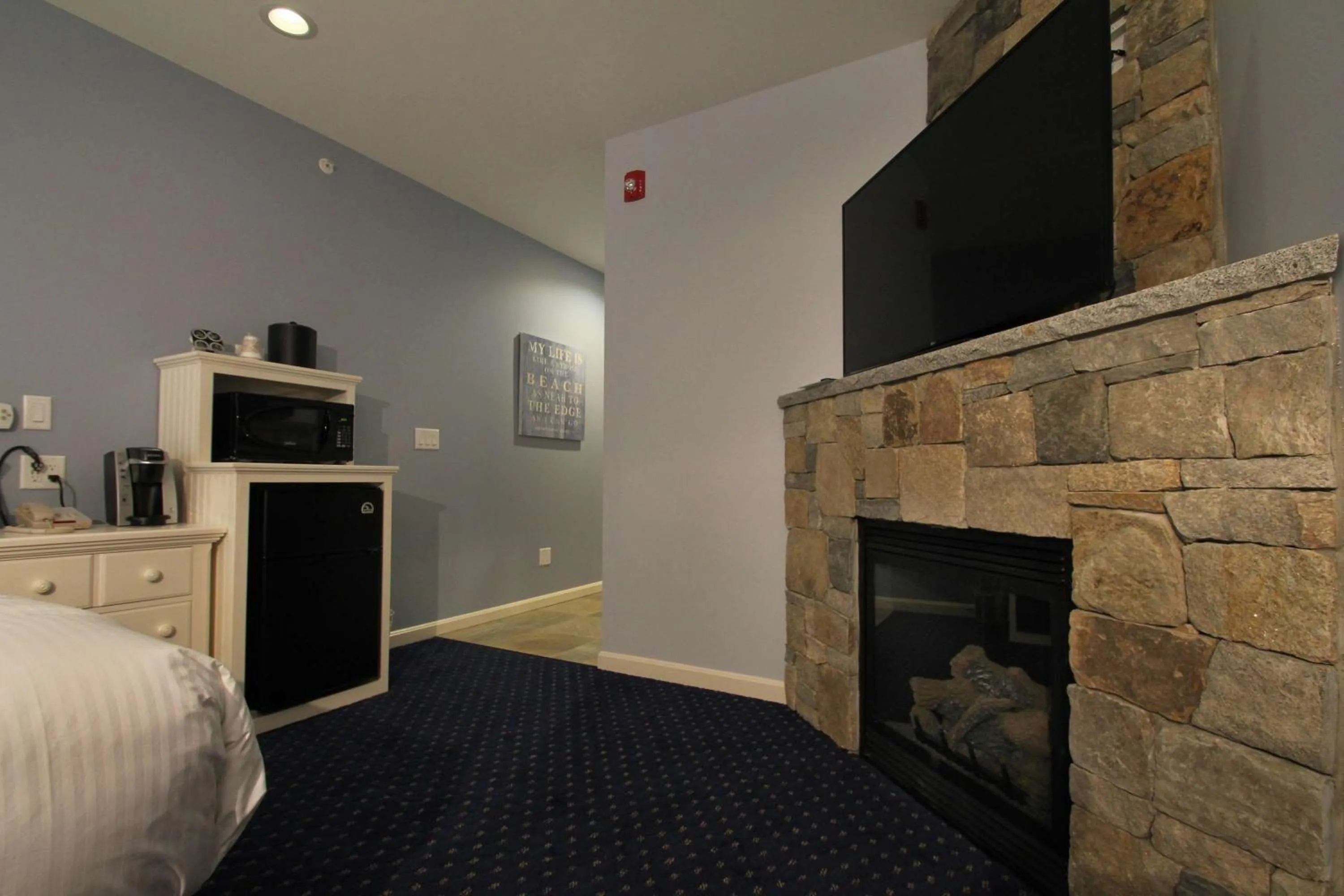 Bedroom, Bed in Norseman Resort on the Beach