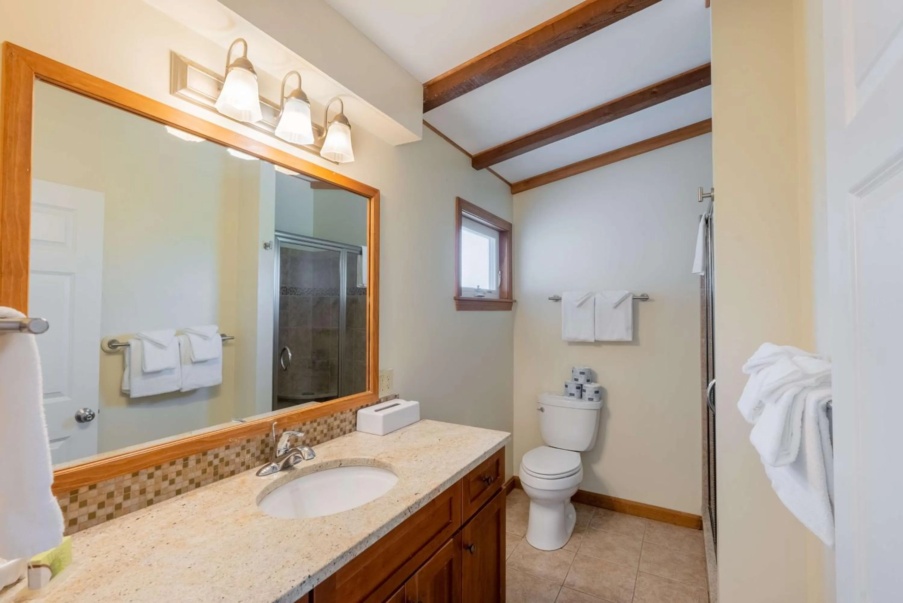 Bathroom in Norseman Resort on the Beach