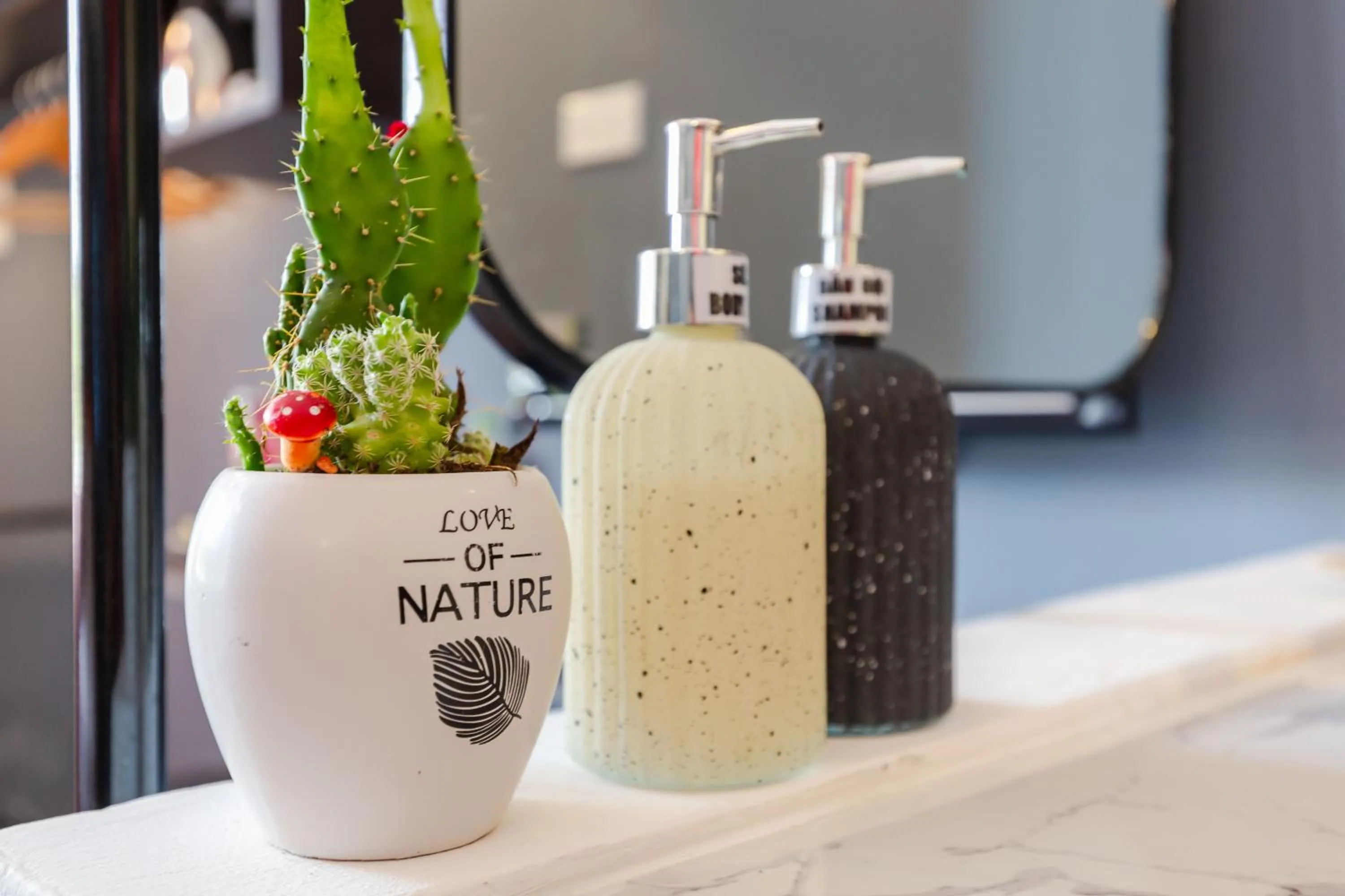 The Poppy Villa & Hotel