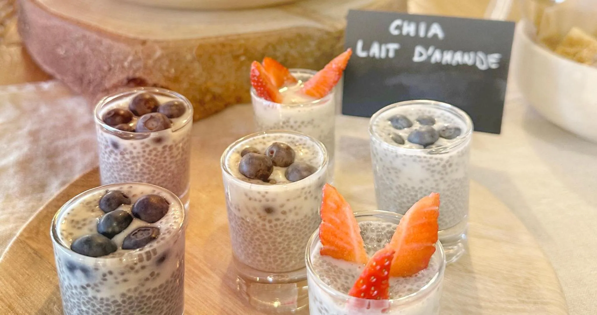 Restaurant/places to eat in Blanc Sable Hôtel