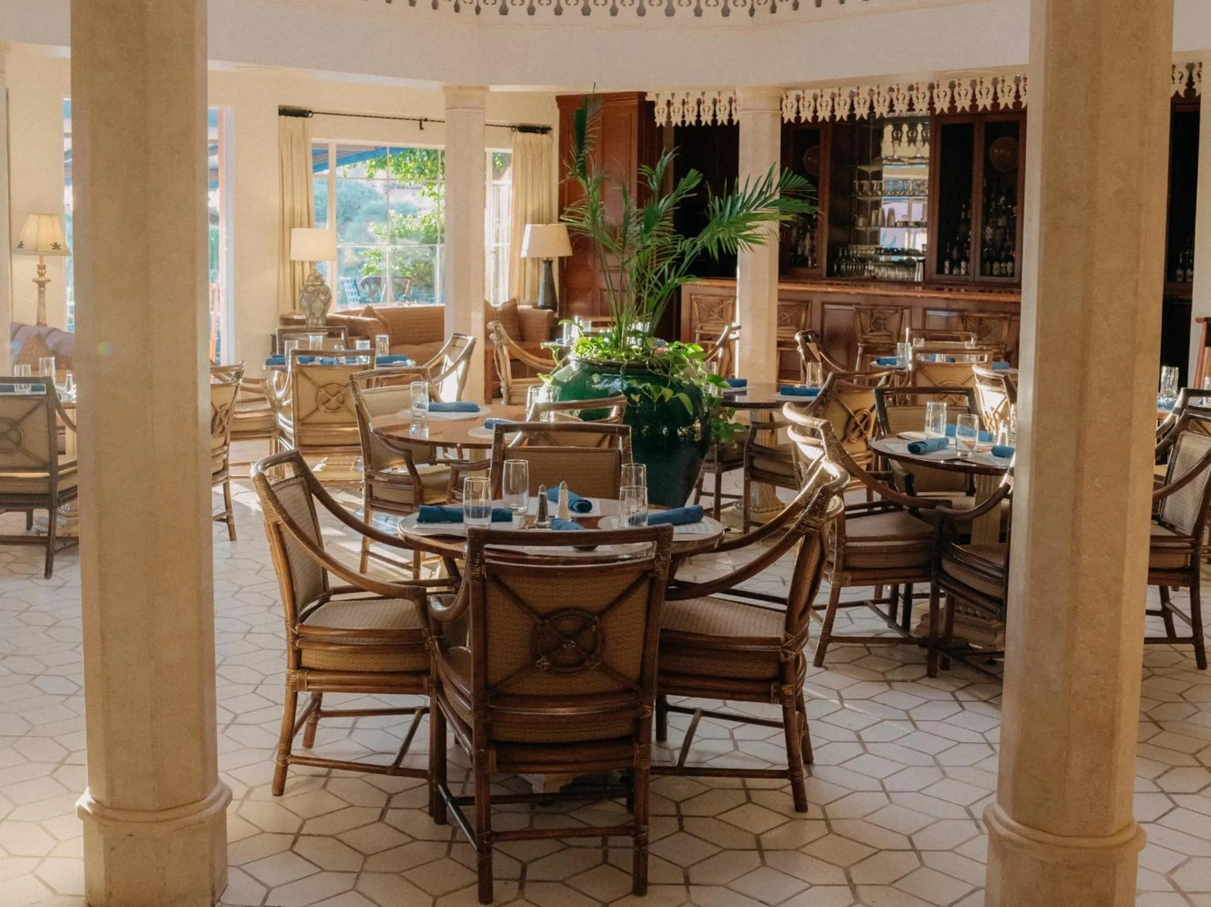 Restaurant/places to eat in Arizona Inn