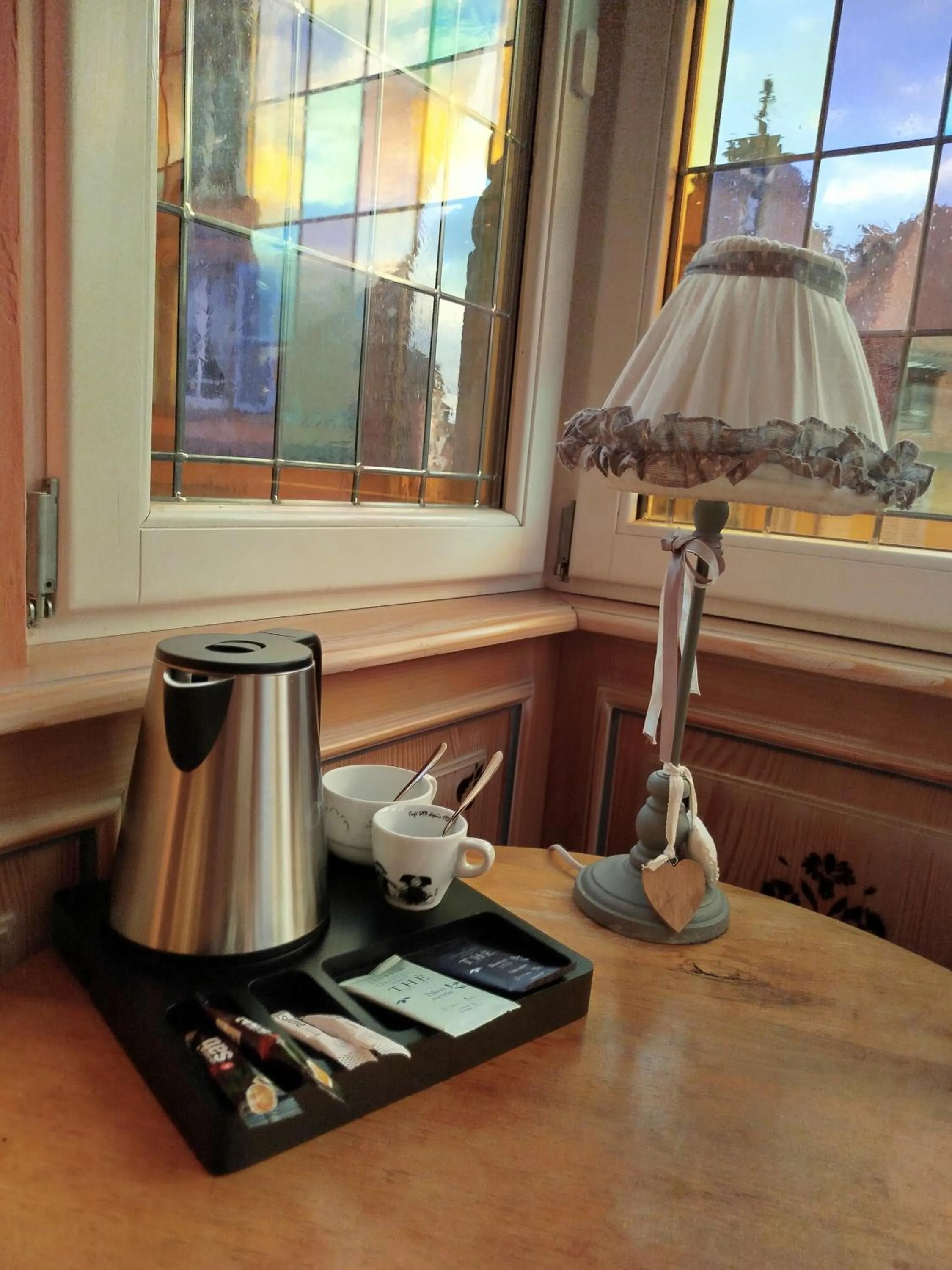Coffee/tea facilities in Hotel Saint-Martin