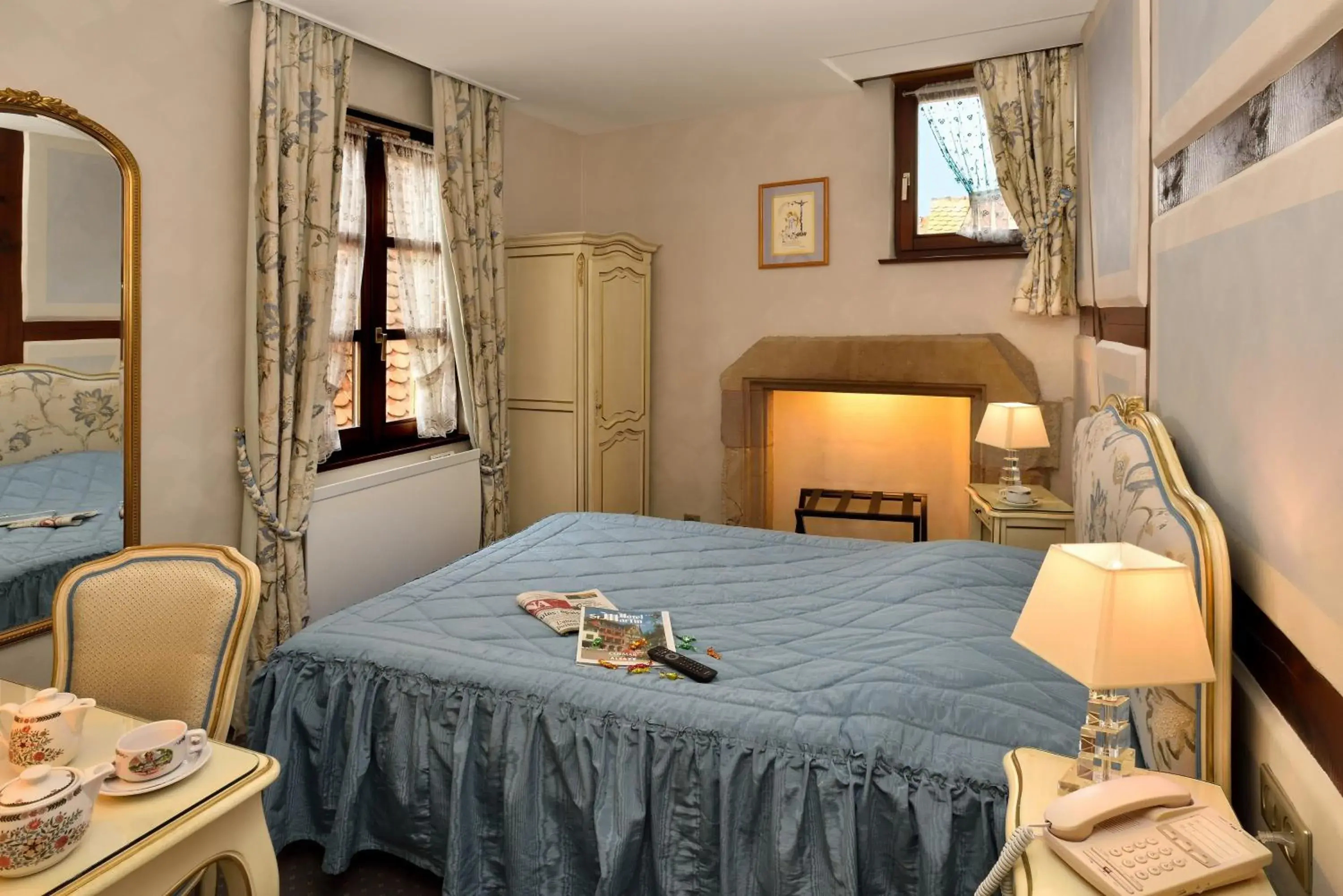 Standard Double or Twin Room in Hotel Saint-Martin Standard Double or Twin Room in Hotel Saint-Martin