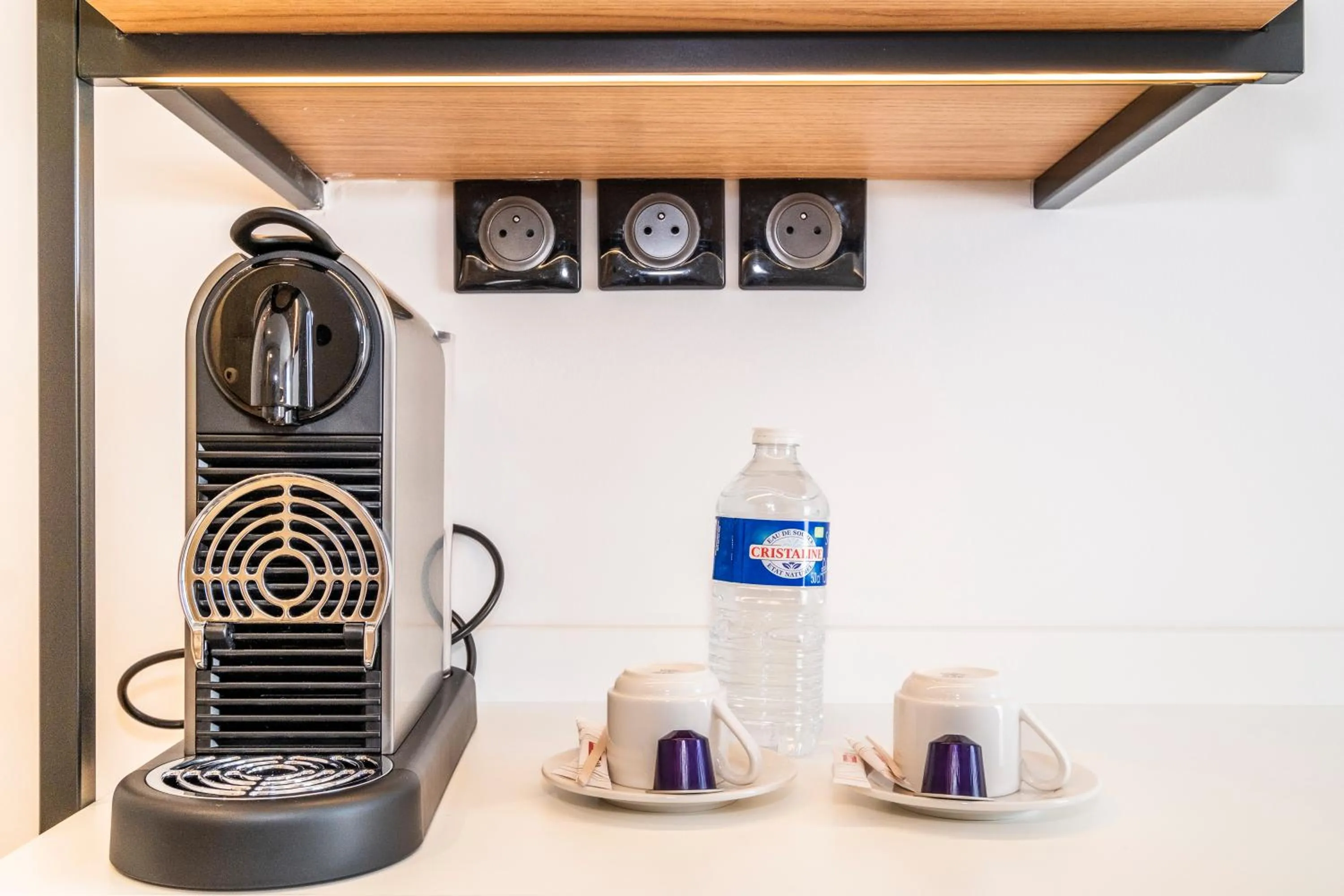 Coffee/tea facilities in Hôtel Le Relais des Brasseurs - Aubagne