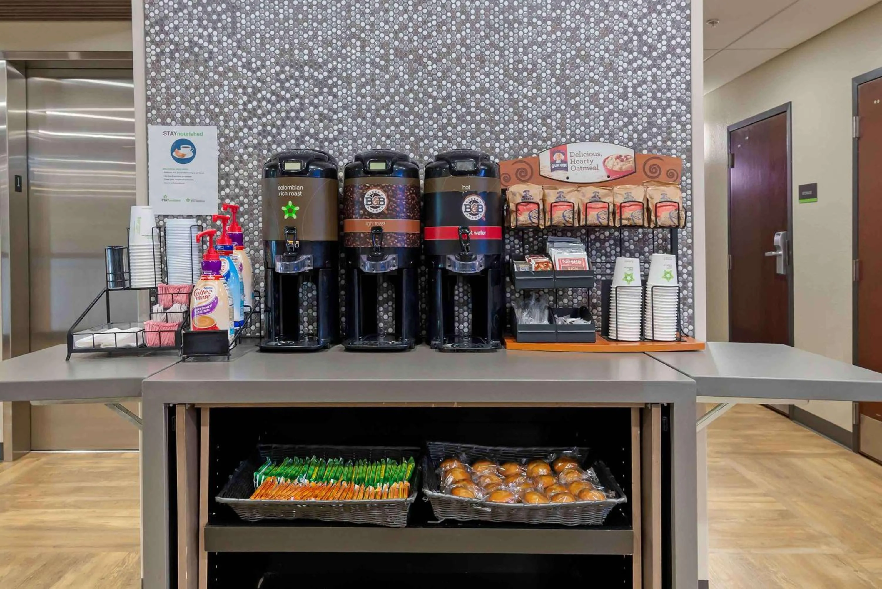 Breakfast in Extended Stay America Suites - Washington, DC - Centreville - Manassas