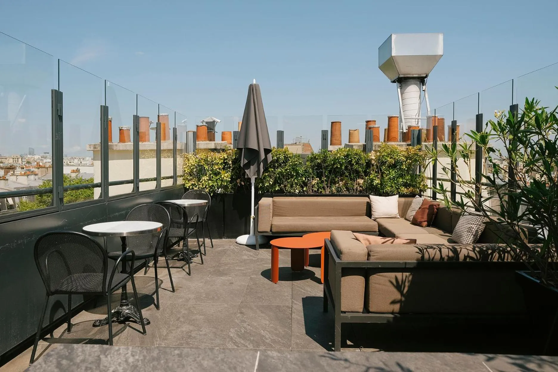 City view in Rayz Eiffel