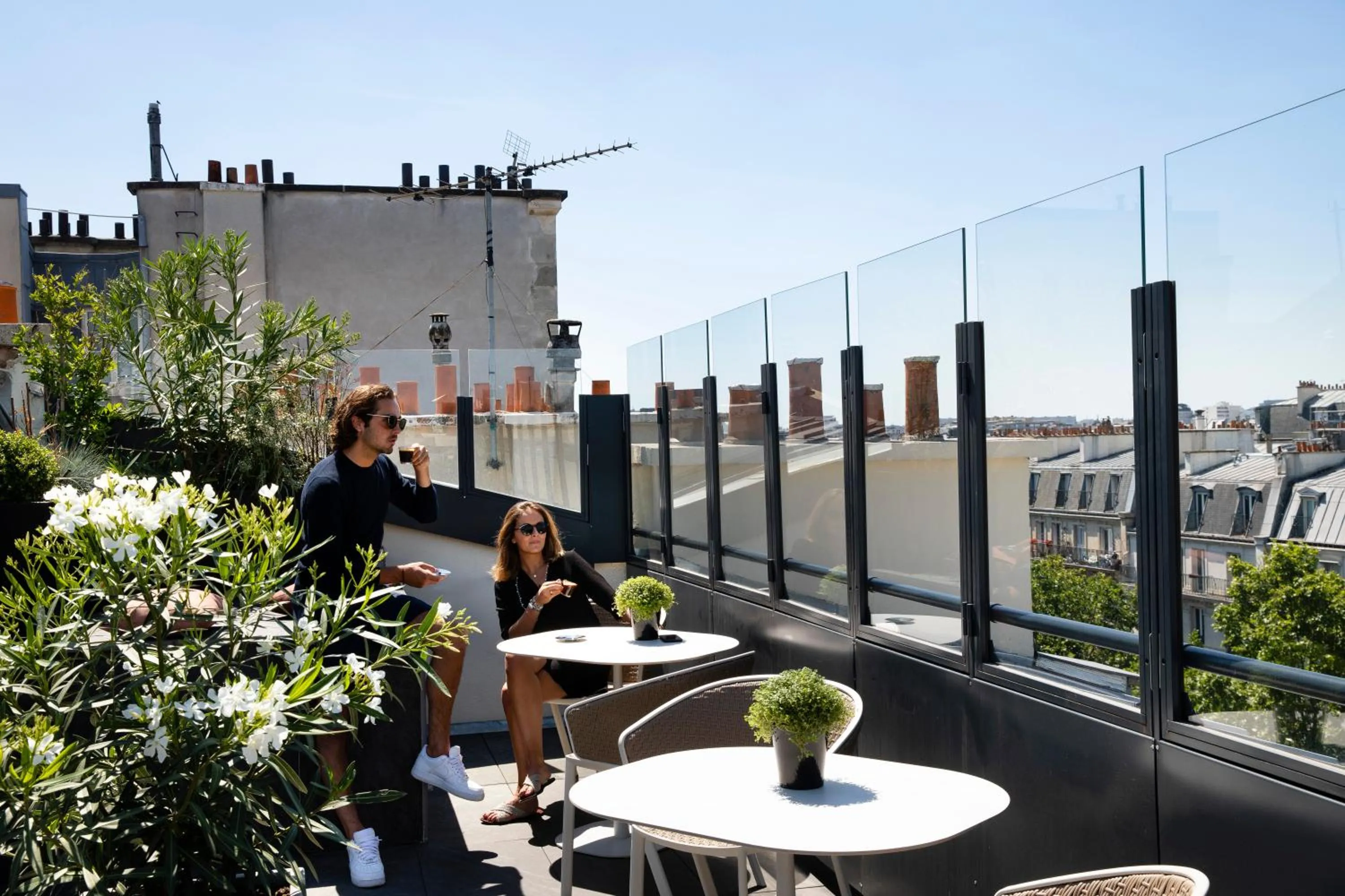 Patio in Rayz Eiffel