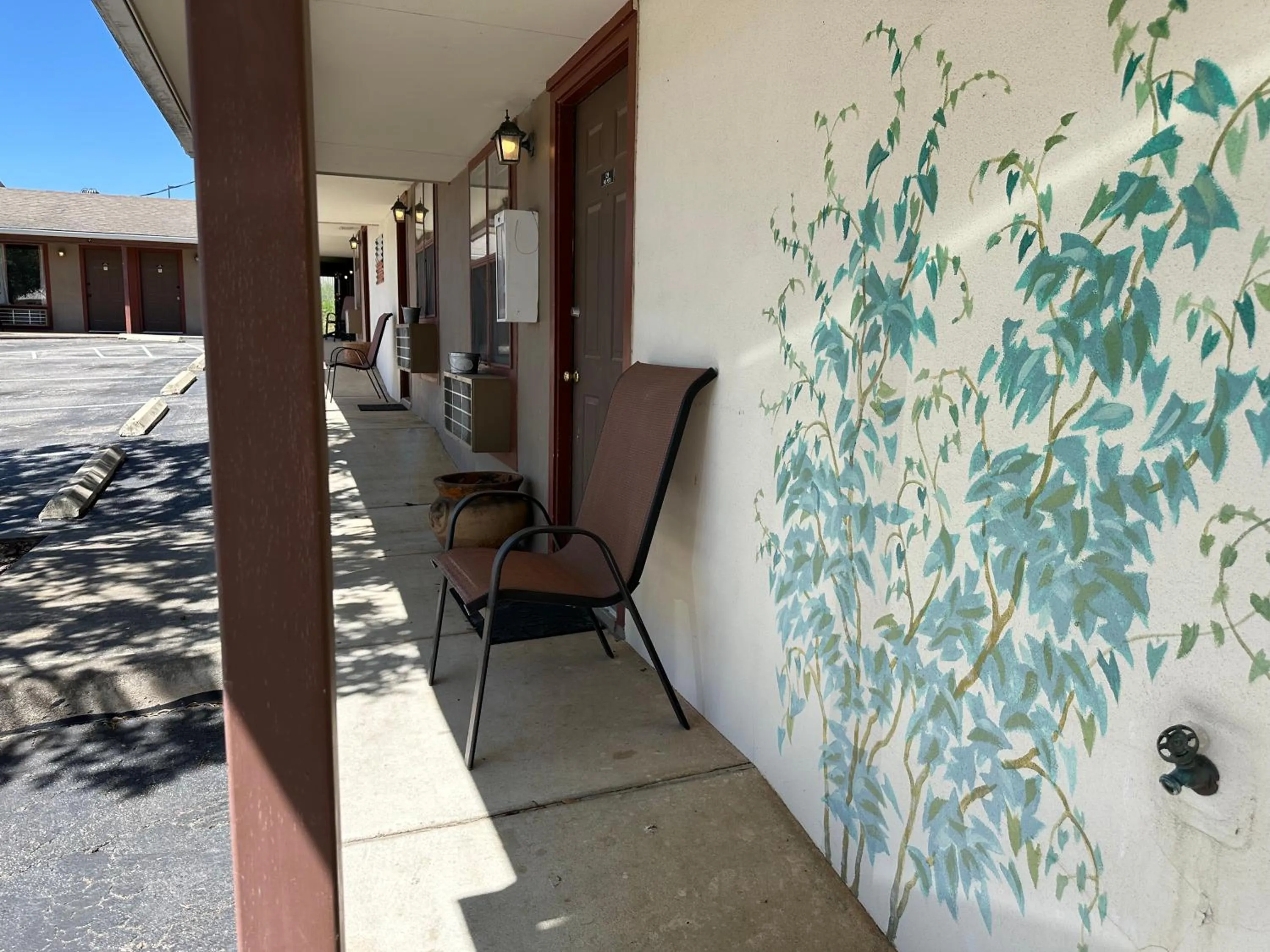 Sunset Inn and Suites