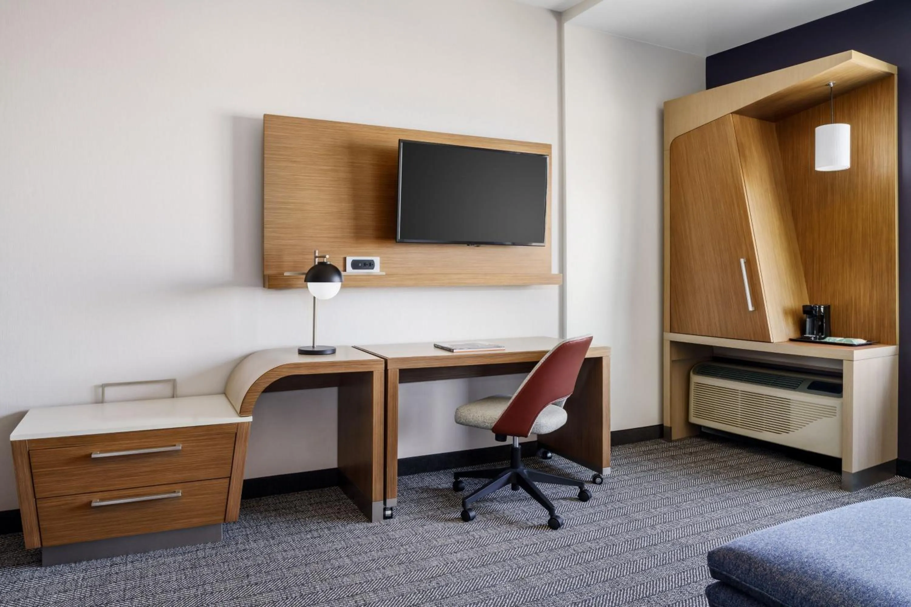 Photo of the whole room in Courtyard by Marriott Phoenix Mesa Gateway Airport
