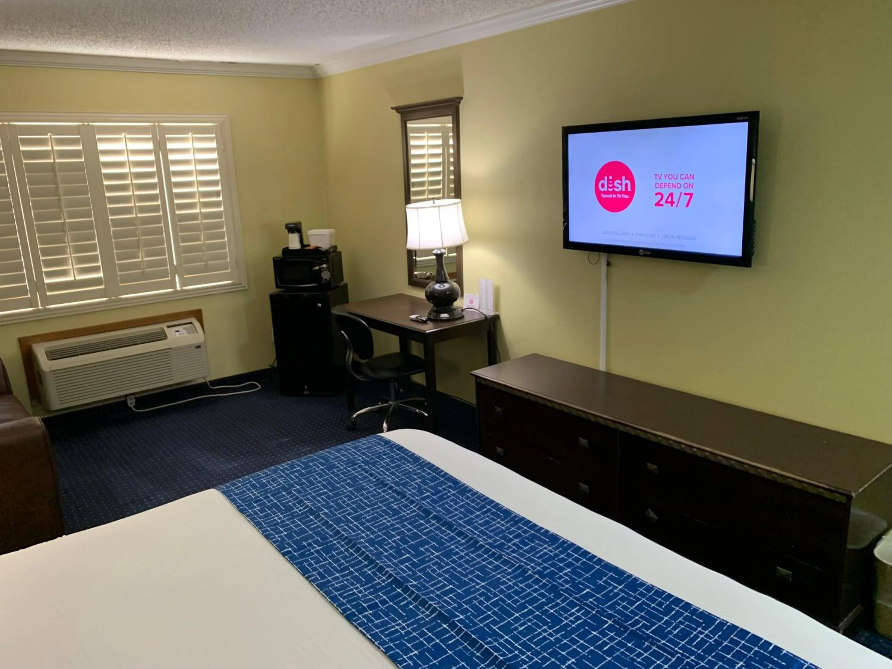 Photo of the whole room, Bed in Travelodge by Wyndham Odessa