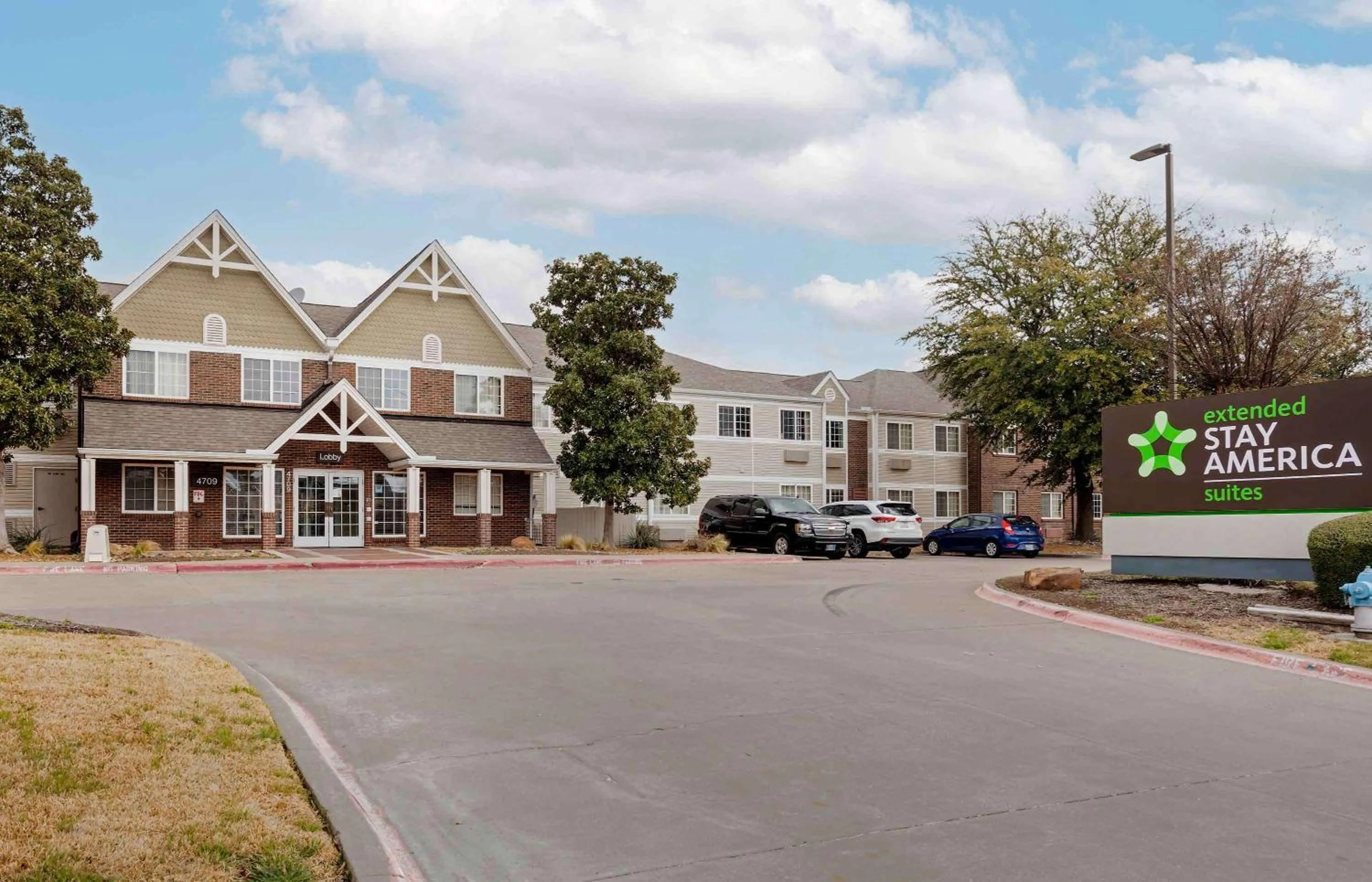Property building in Extended Stay America Suites - Dallas - Plano Parkway