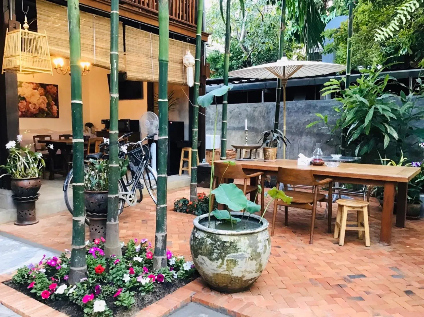 Other in The Eight Ratvithi House