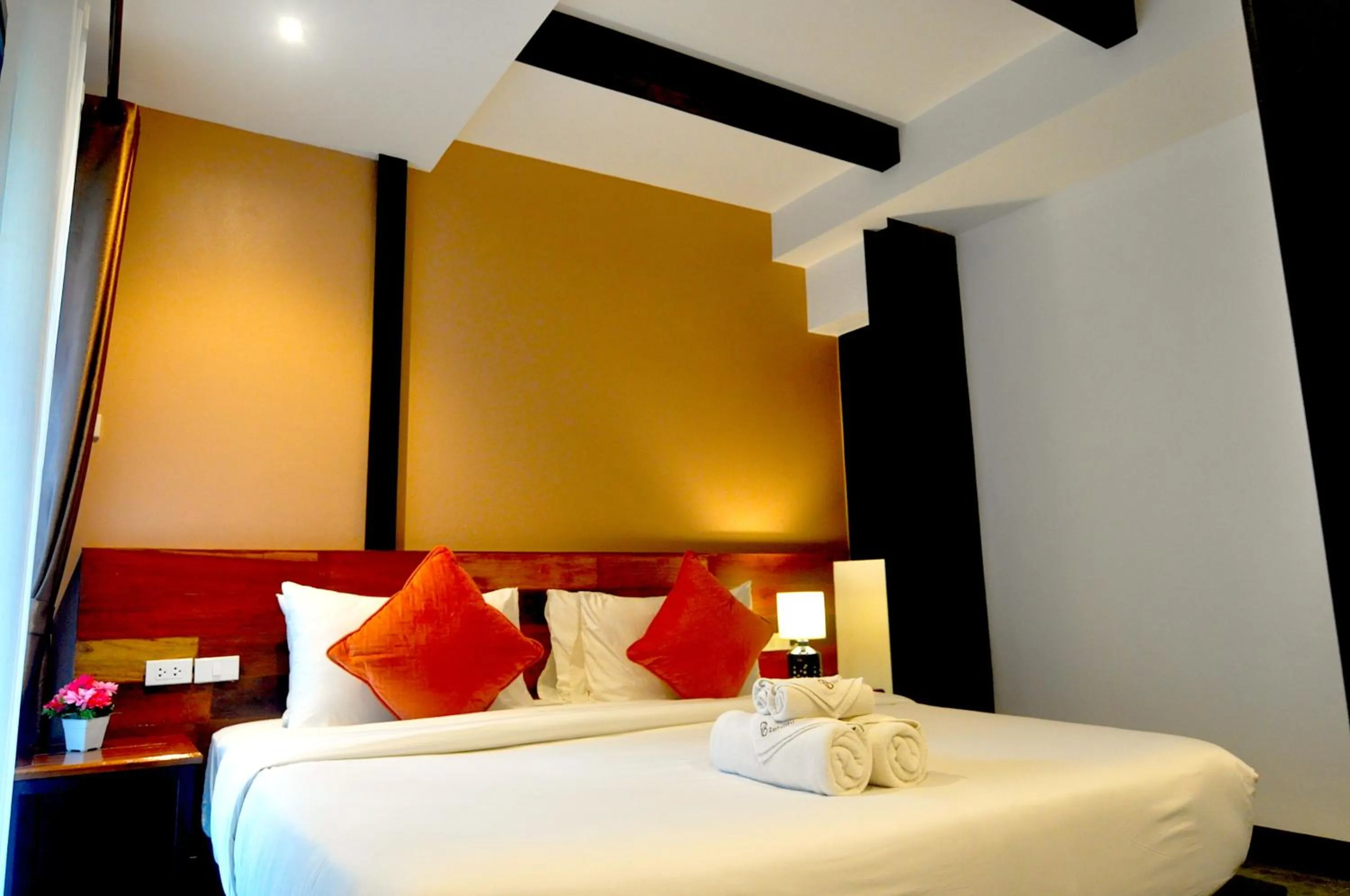 Bed in The Eight Ratvithi House