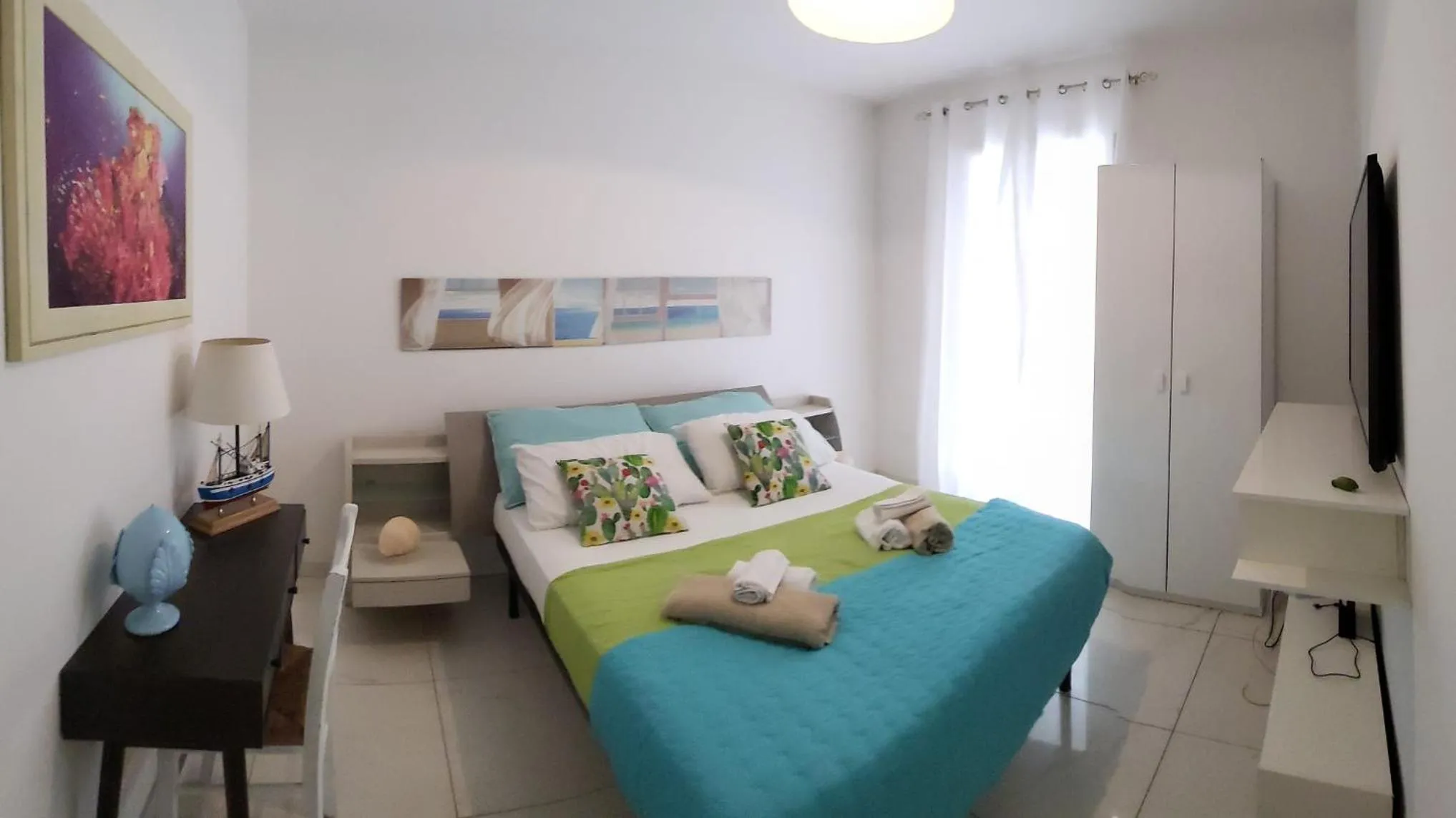 Bed in Sea Garden - Gallipoli