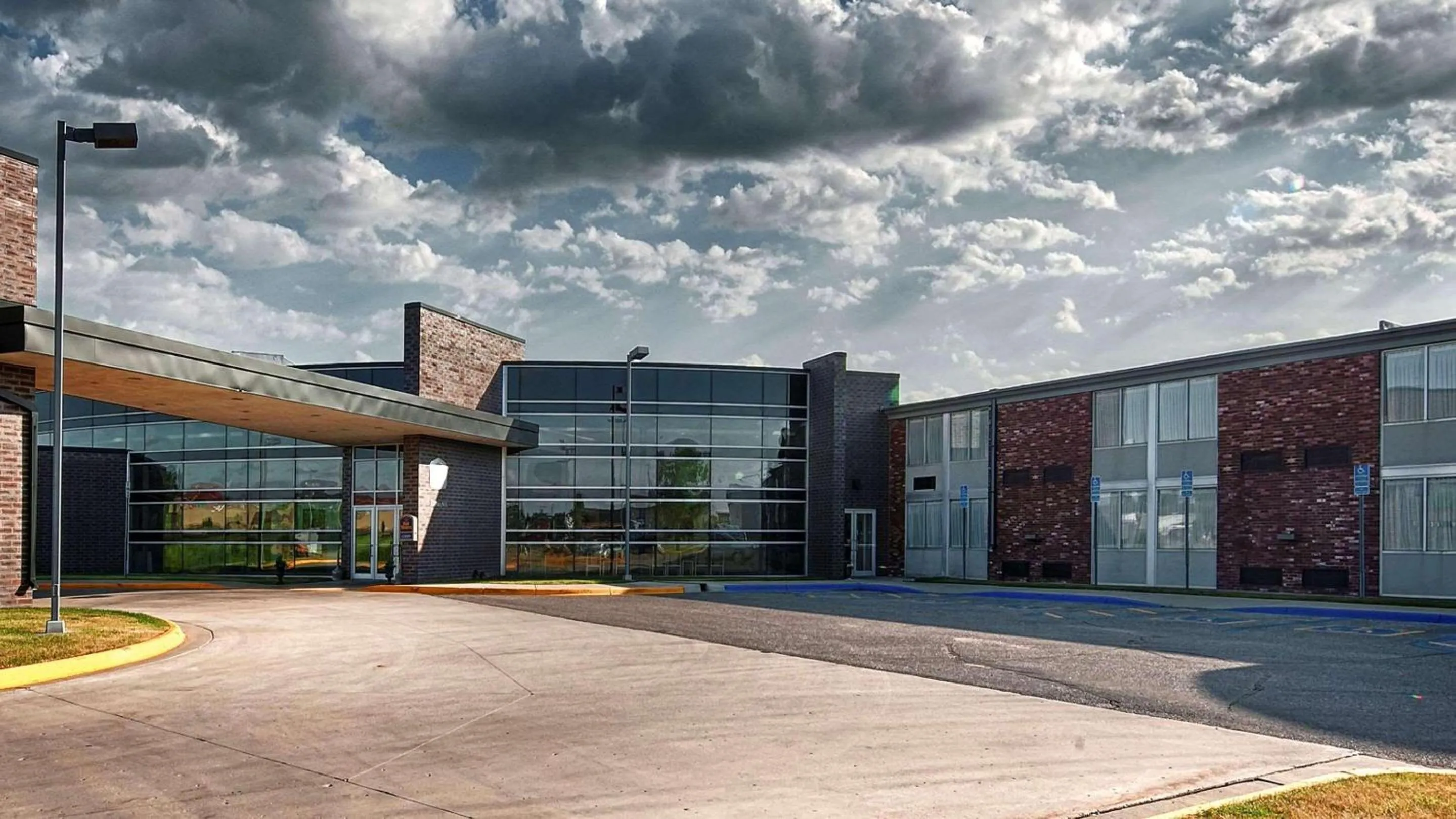 Property building in Country Inn & Suites by Radisson, Fergus Falls, MN