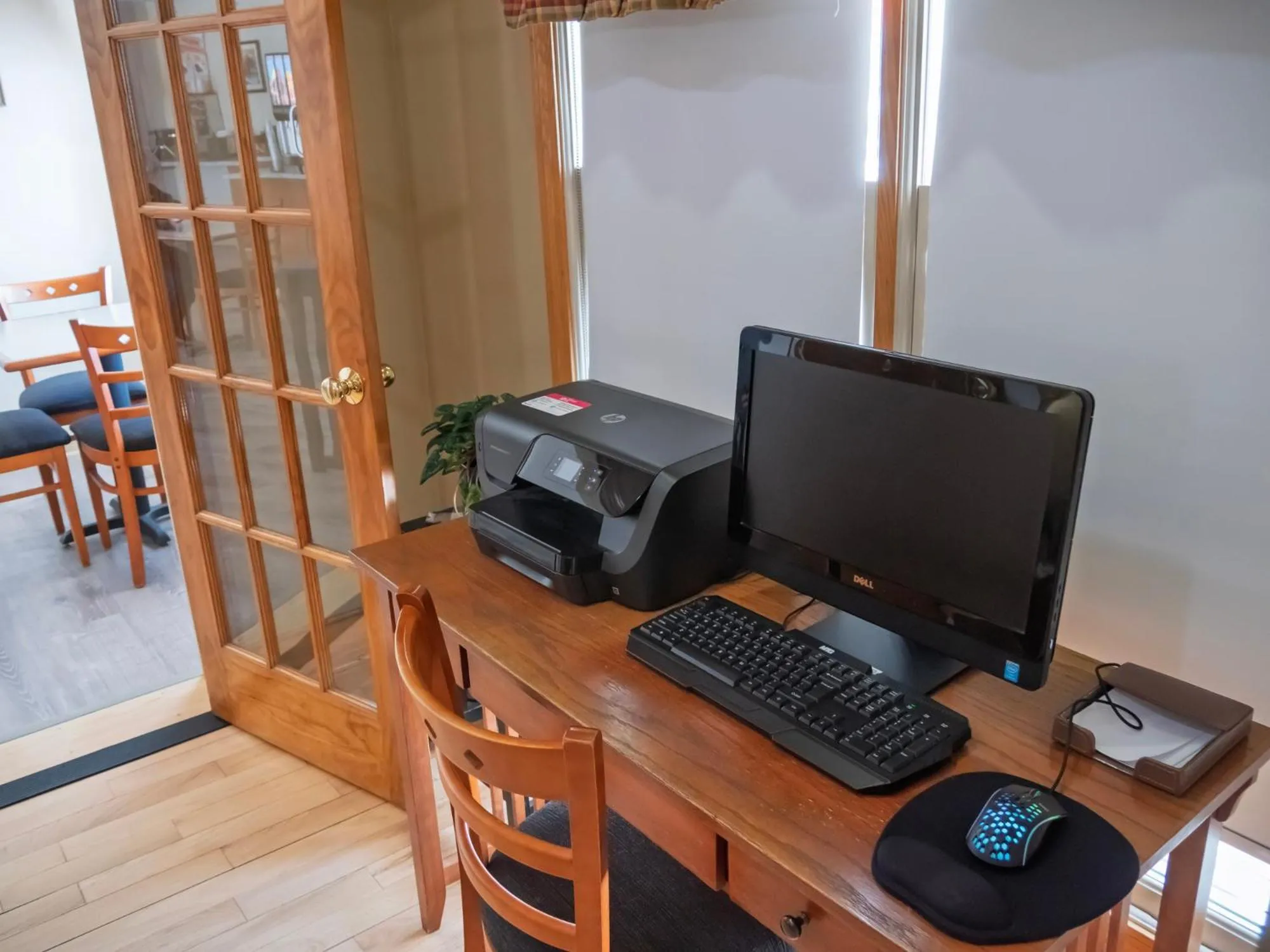 Business facilities in Country Inn at the Mall