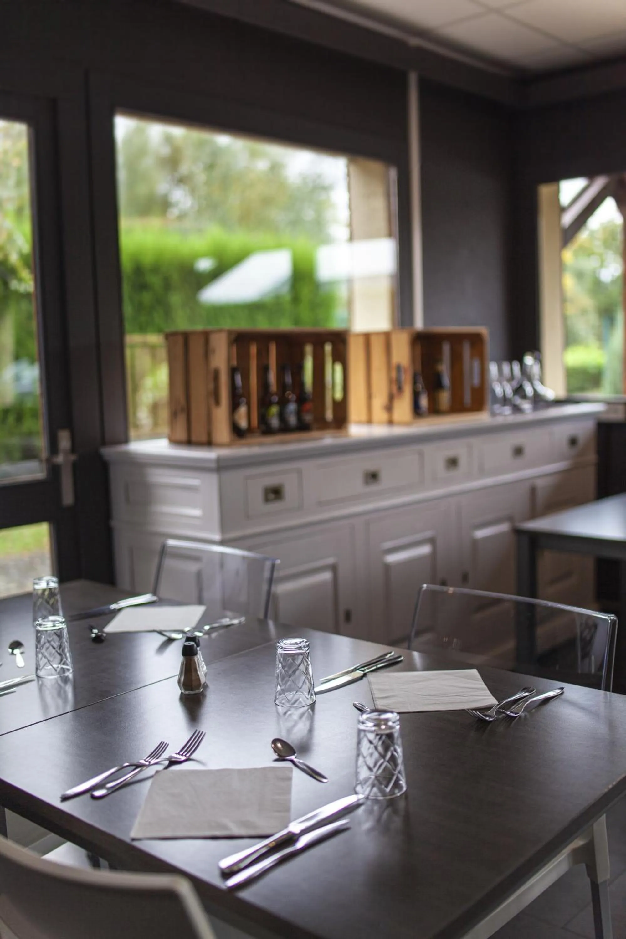 Restaurant/places to eat in Sure Hotel by Best Western Lille Tourcoing Ex Hotel Garden