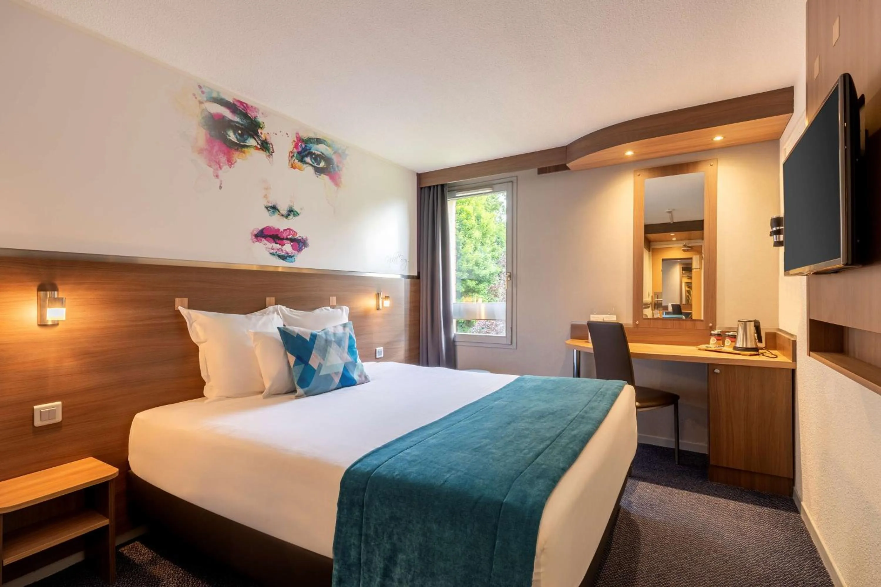 Bed in Sure Hotel by Best Western Lille Tourcoing Ex Hotel Garden