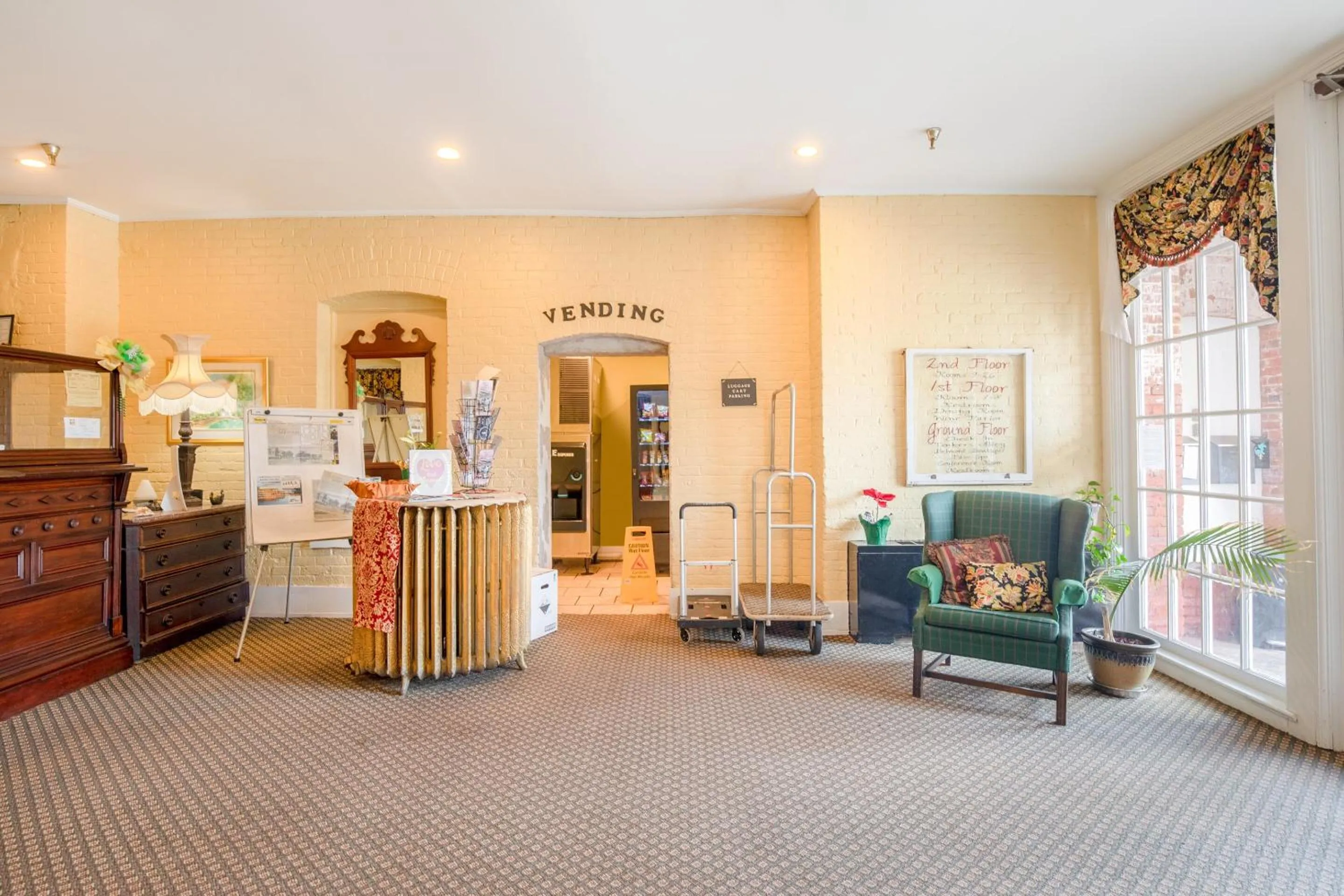 Lobby or reception in The Belmont Inn by OYO