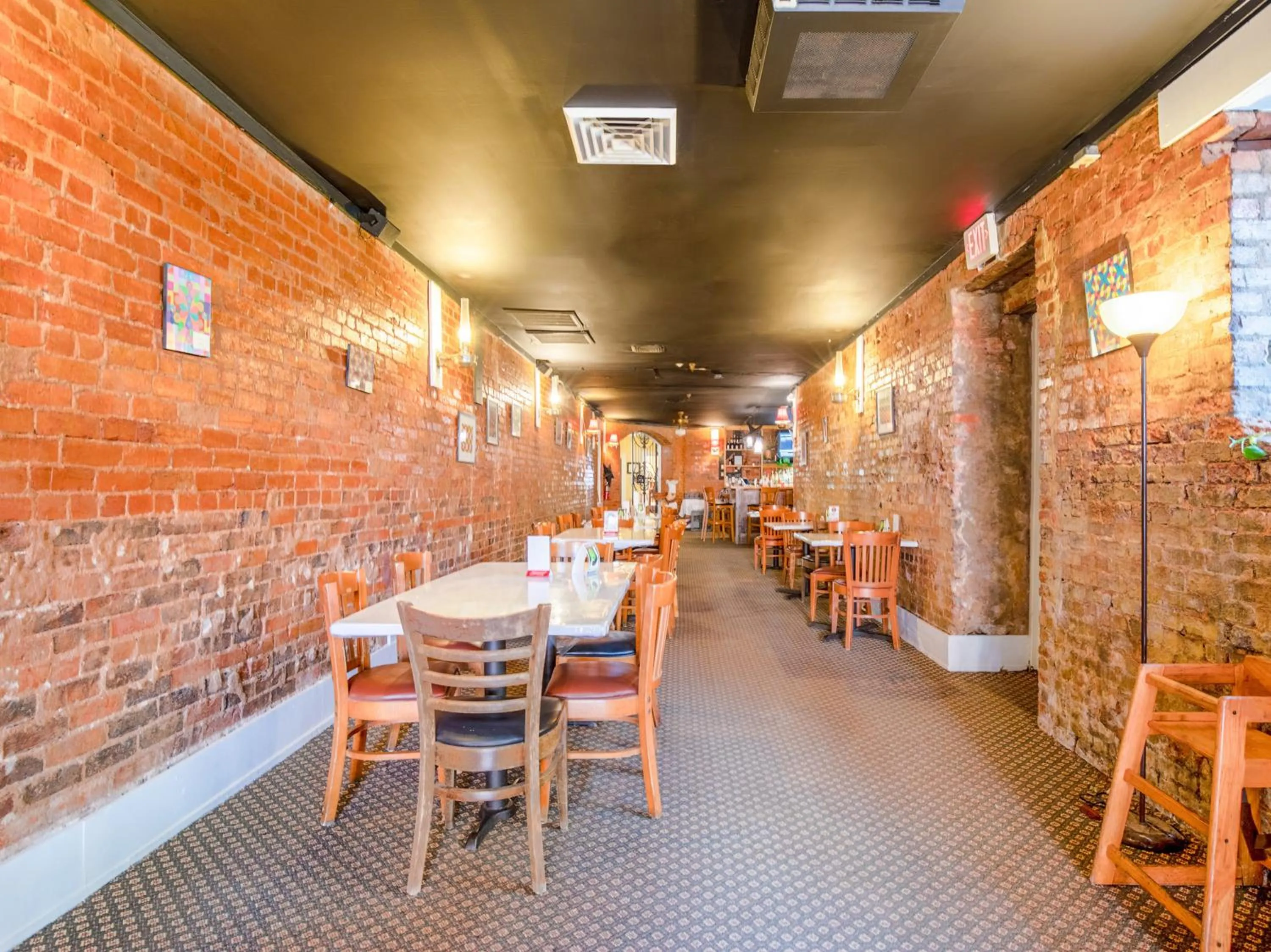 Restaurant/places to eat in The Belmont Inn by OYO