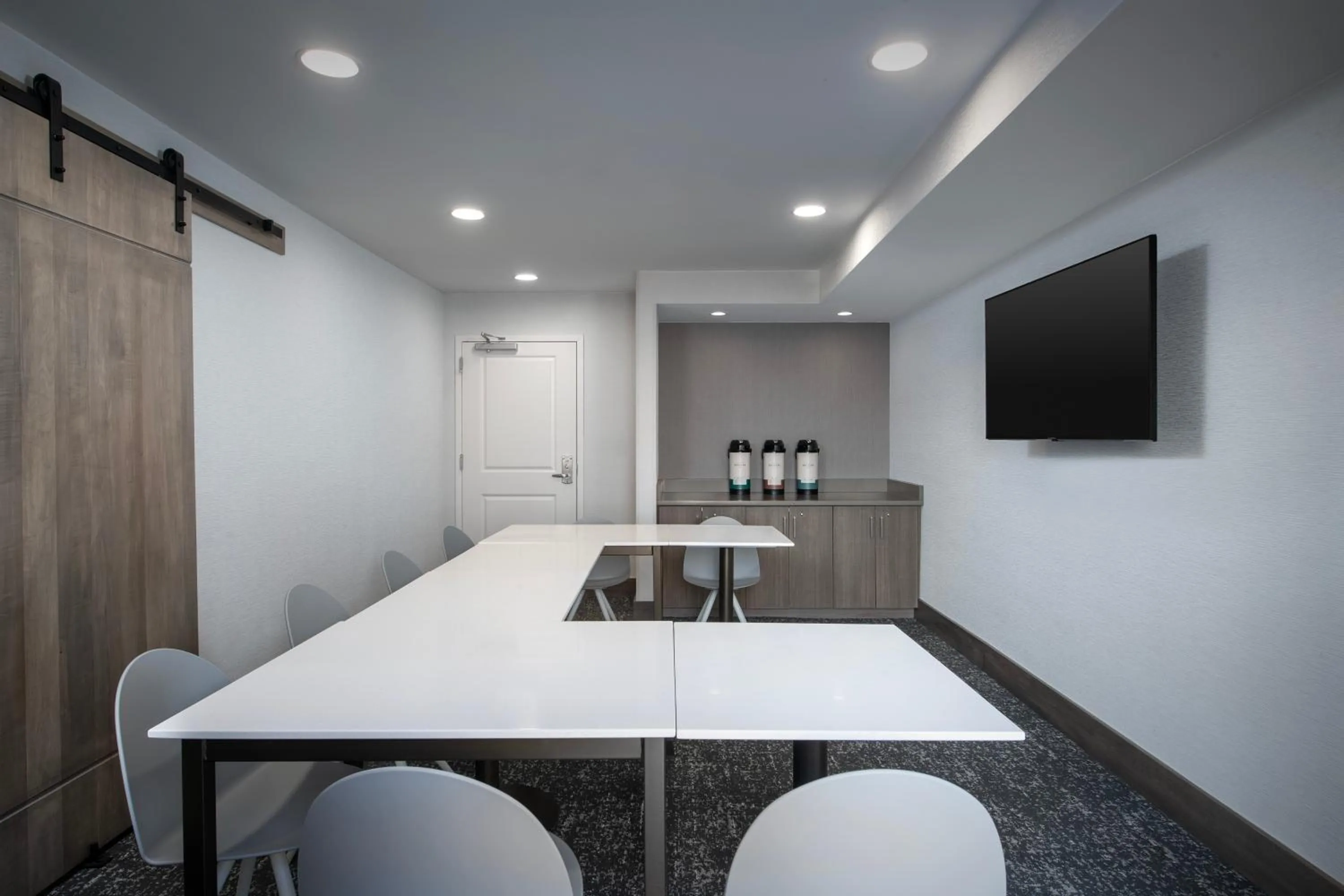 Meeting/conference room in TownePlace Suites by Marriott Annapolis